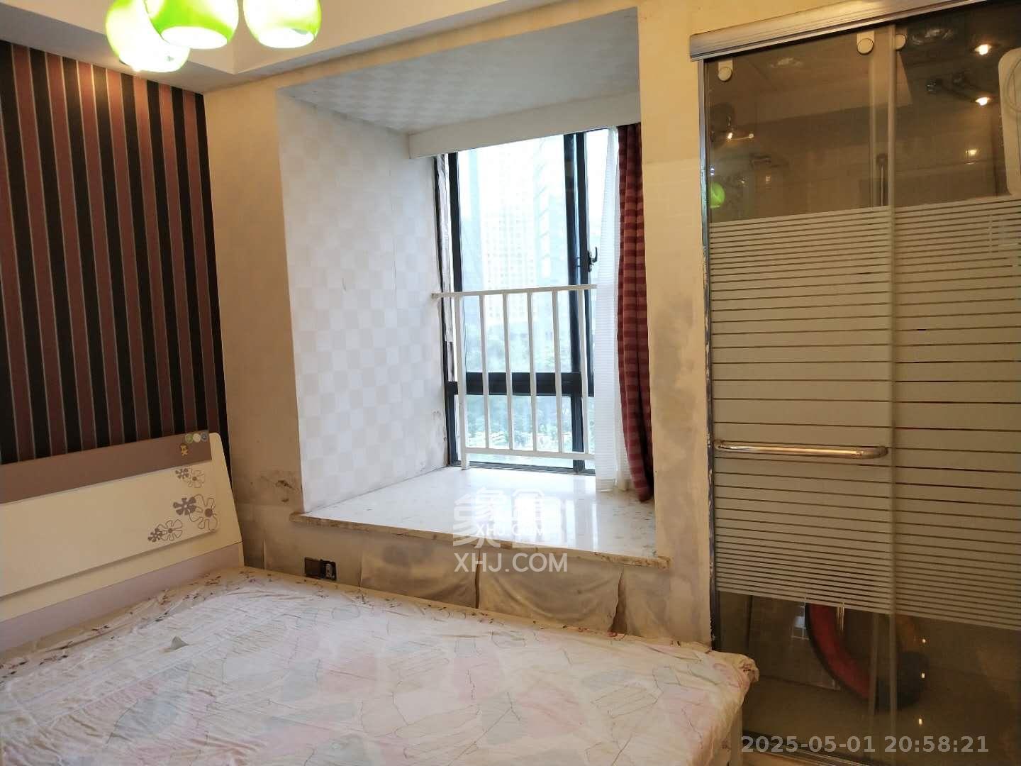 保利麓谷林语A区  5室2厅1卫   2500.00元/月室内图