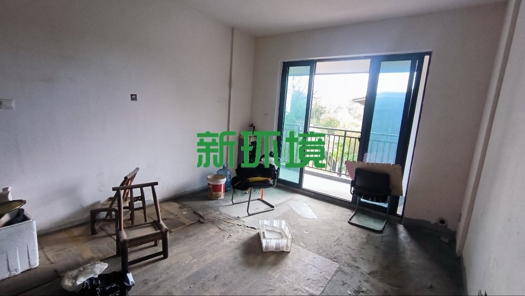 中建凤栖台  3室2厅2卫   45.80万客厅