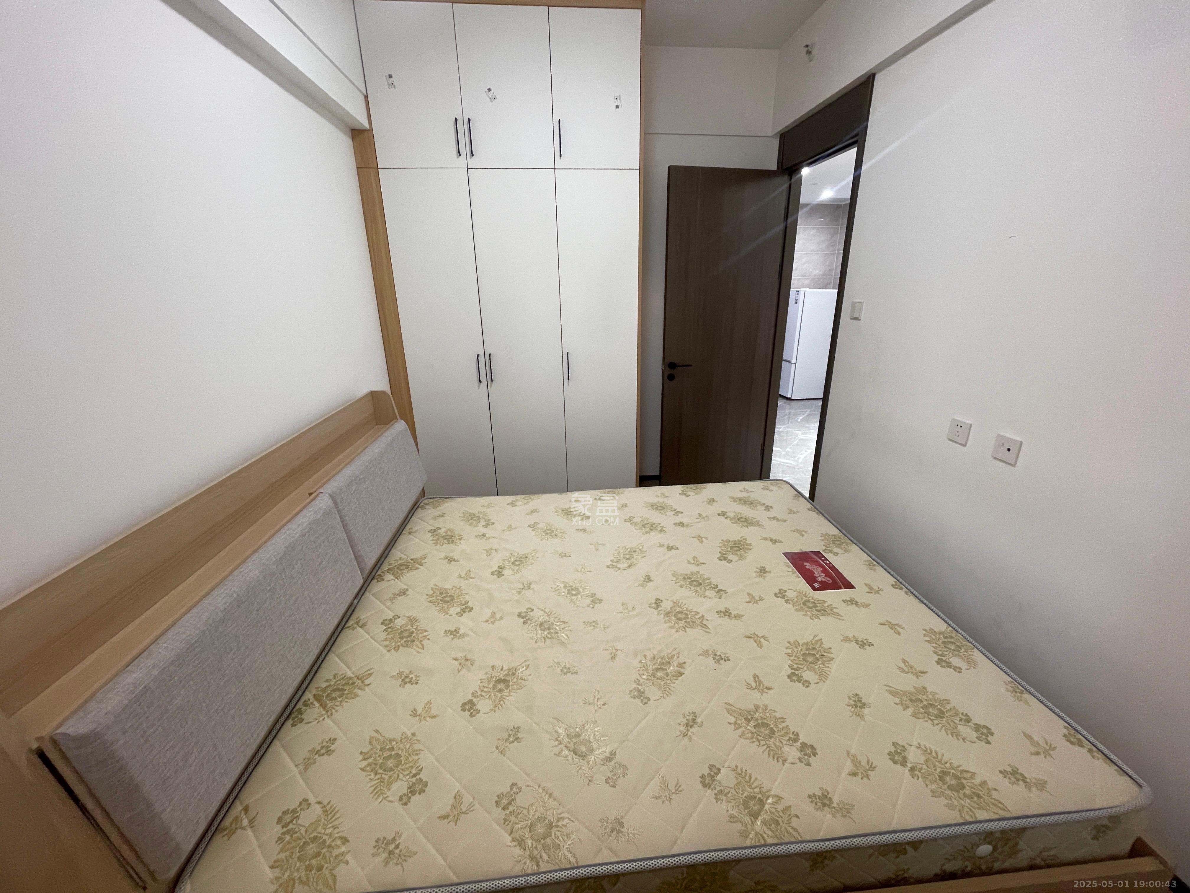 万科魅力之城  1室1厅1卫   2000.00元/月室内图