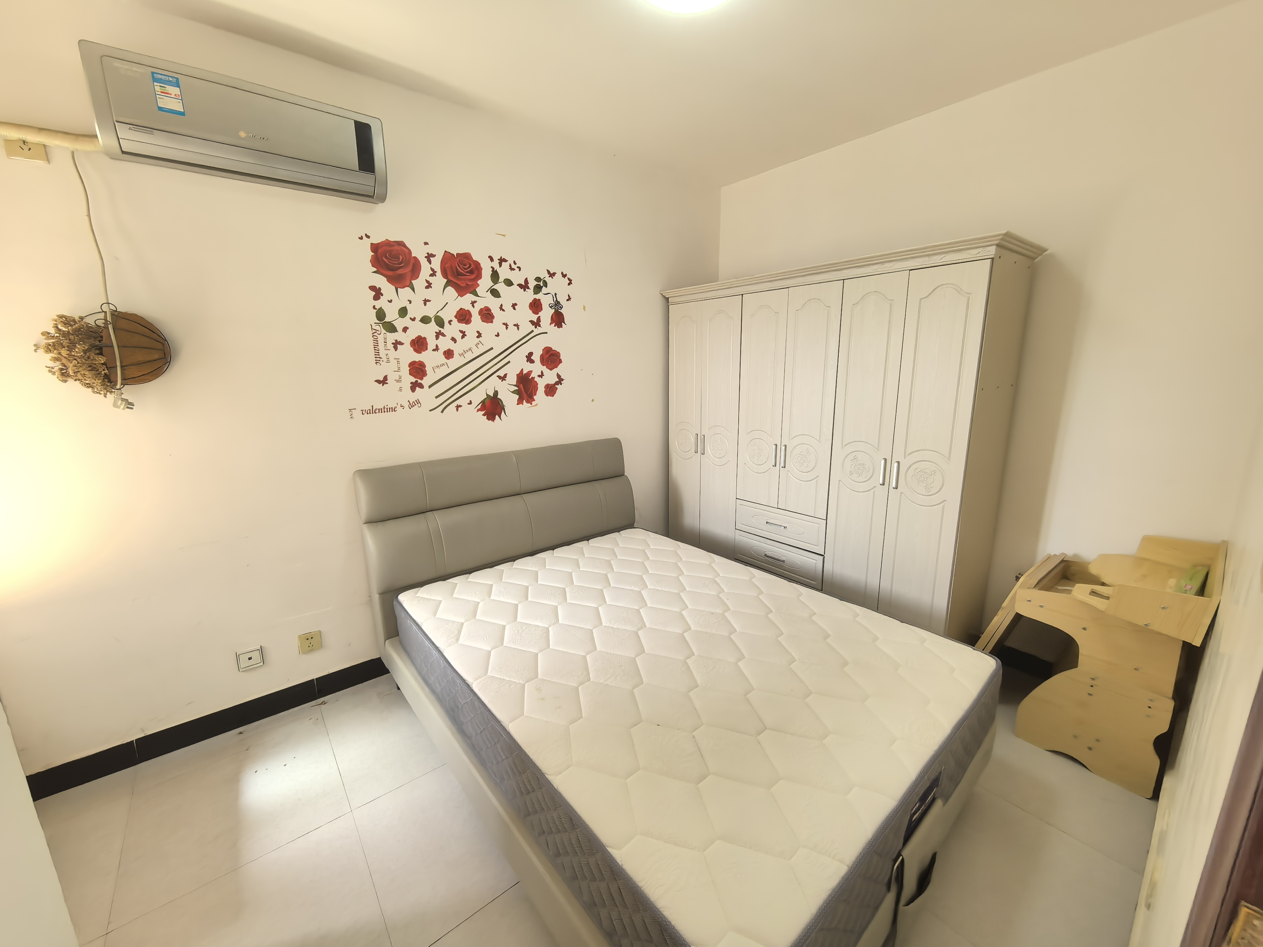 维港十字街 2室2厅1卫 1600.0元/月 维港十字街 2室2厅1卫 1600.0元/月室内图