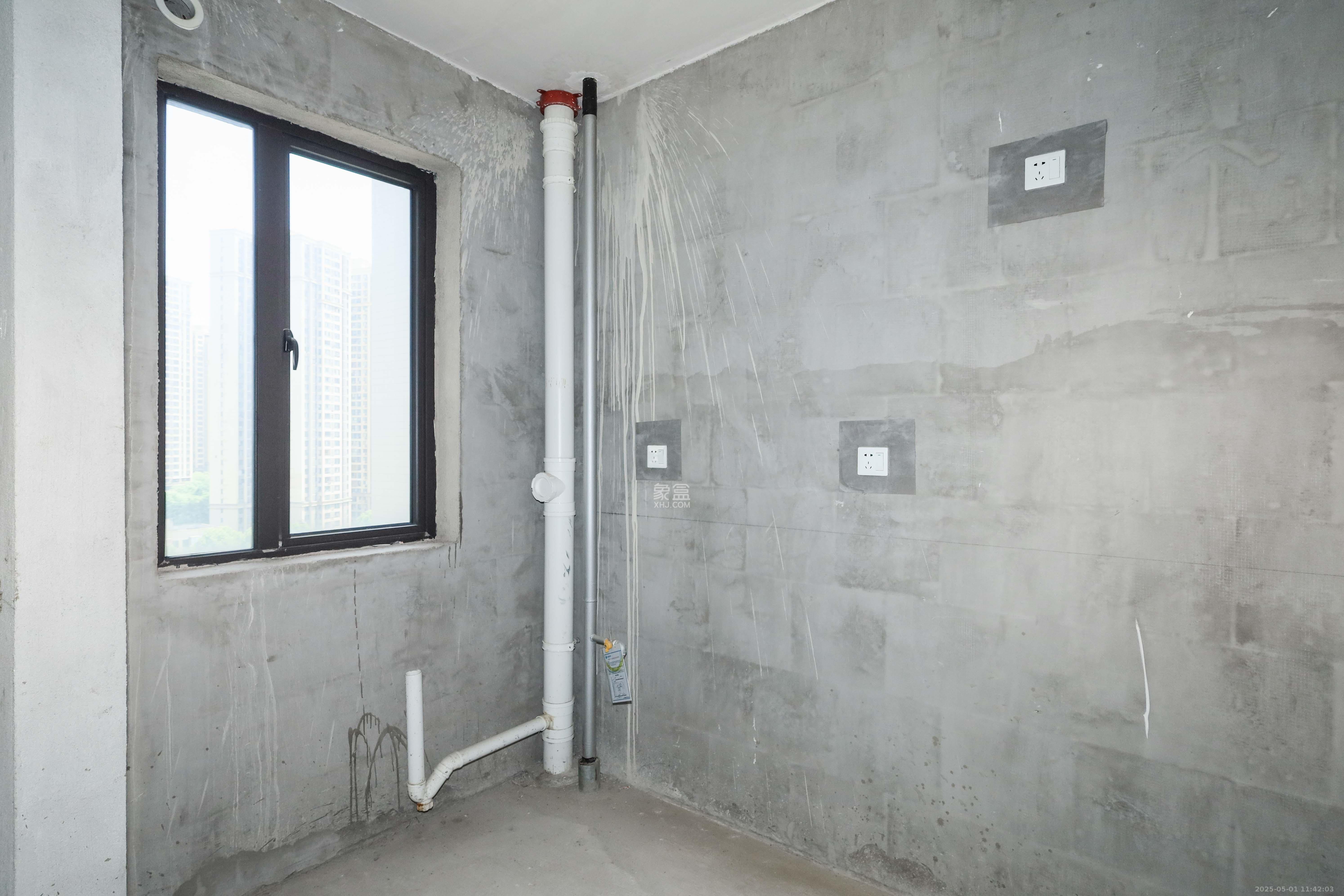 中国铁建梅溪青秀二期  4室2厅2卫   220.00万厨房