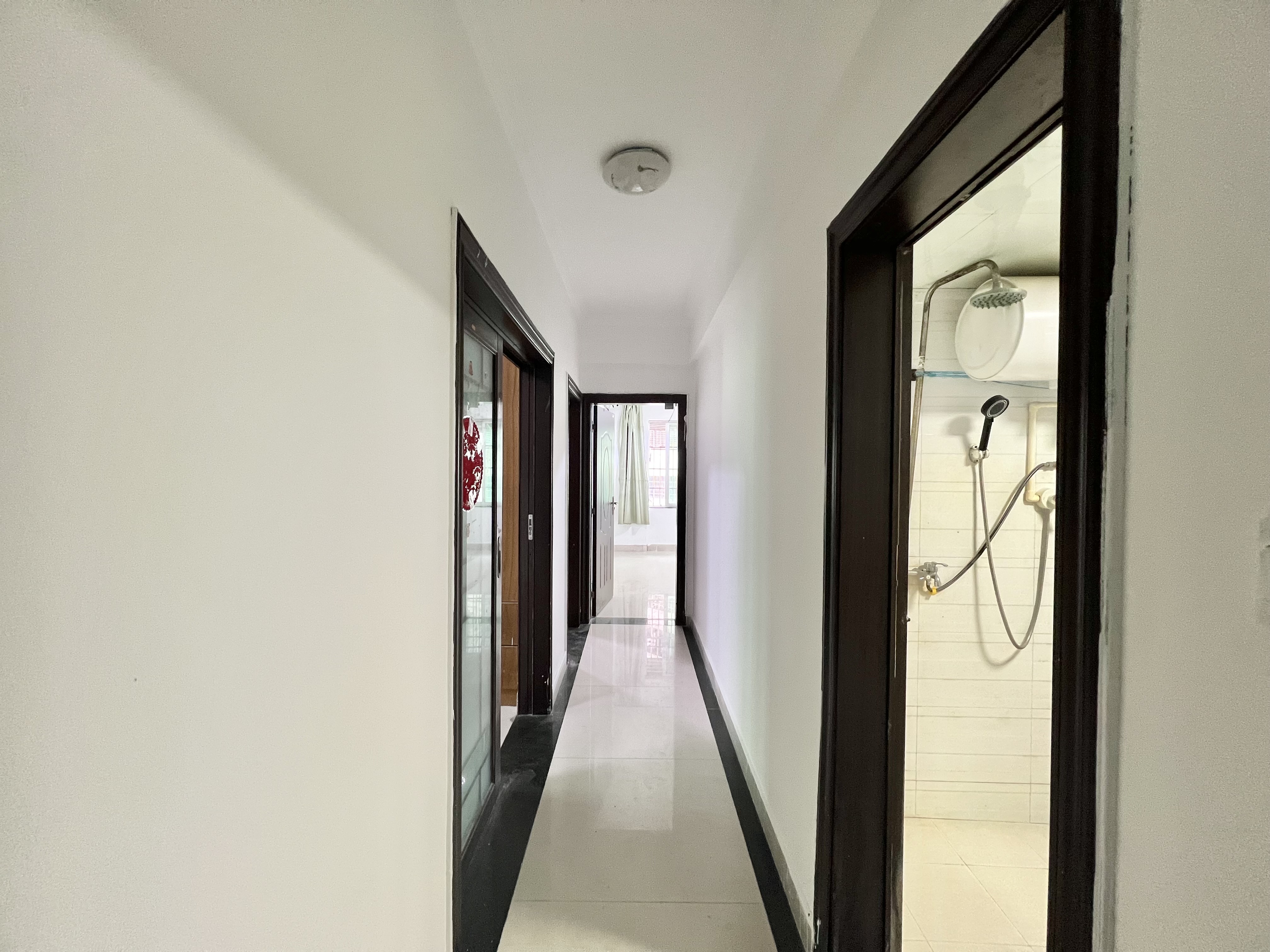 富豪大厦(富豪花园) 3室2厅2卫 2500.0元/月 富豪大厦(富豪花园) 3室2厅2卫 2500.0元/月室内图