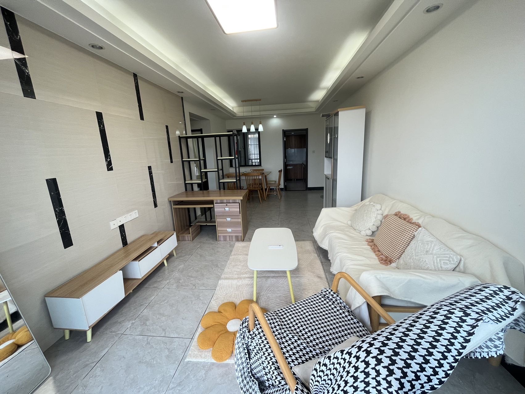 椰岛广场  1室1厅1卫    142.0万 椰岛广场  1室1厅1卫    142.0万户型图