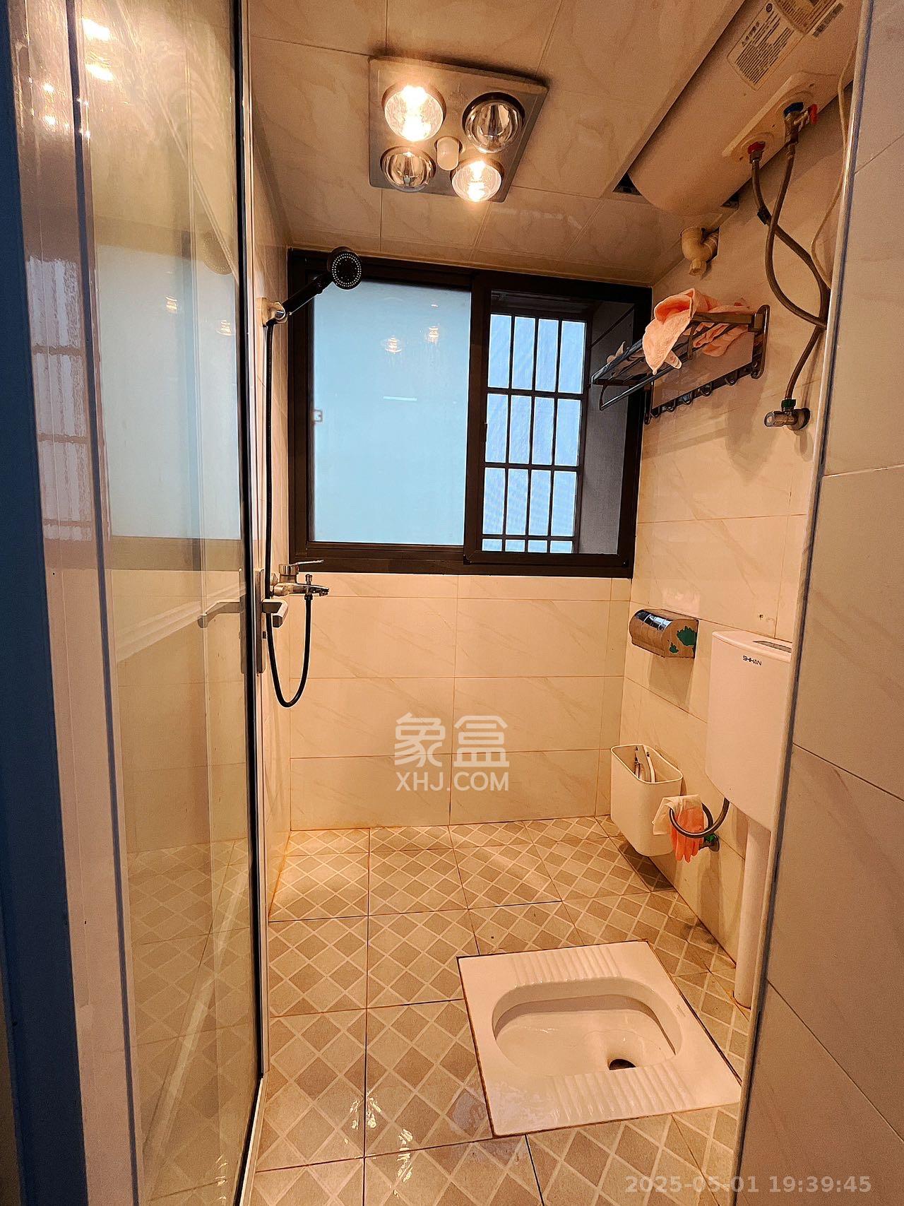 和康园小区  2室1厅1卫   1250.00元/月室内图