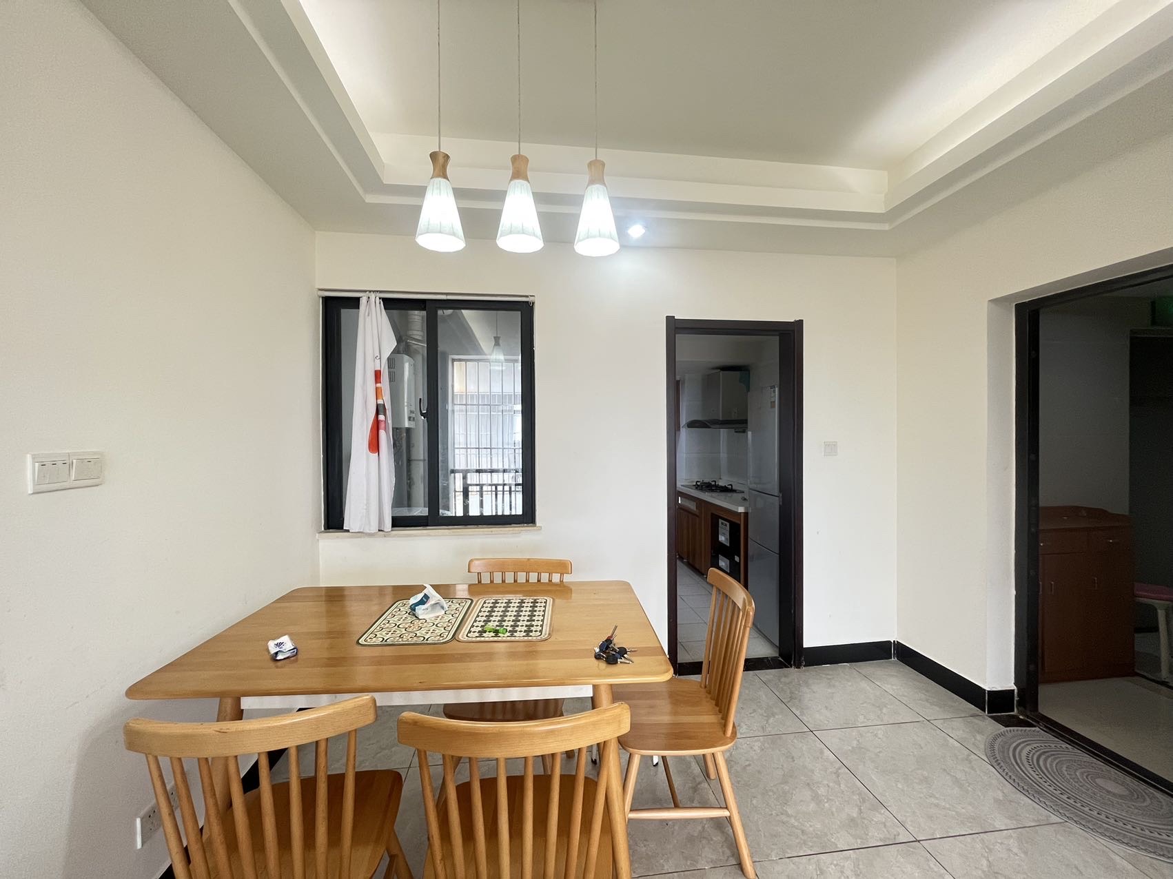 椰岛广场  1室1厅1卫    142.0万 椰岛广场  1室1厅1卫    142.0万客厅