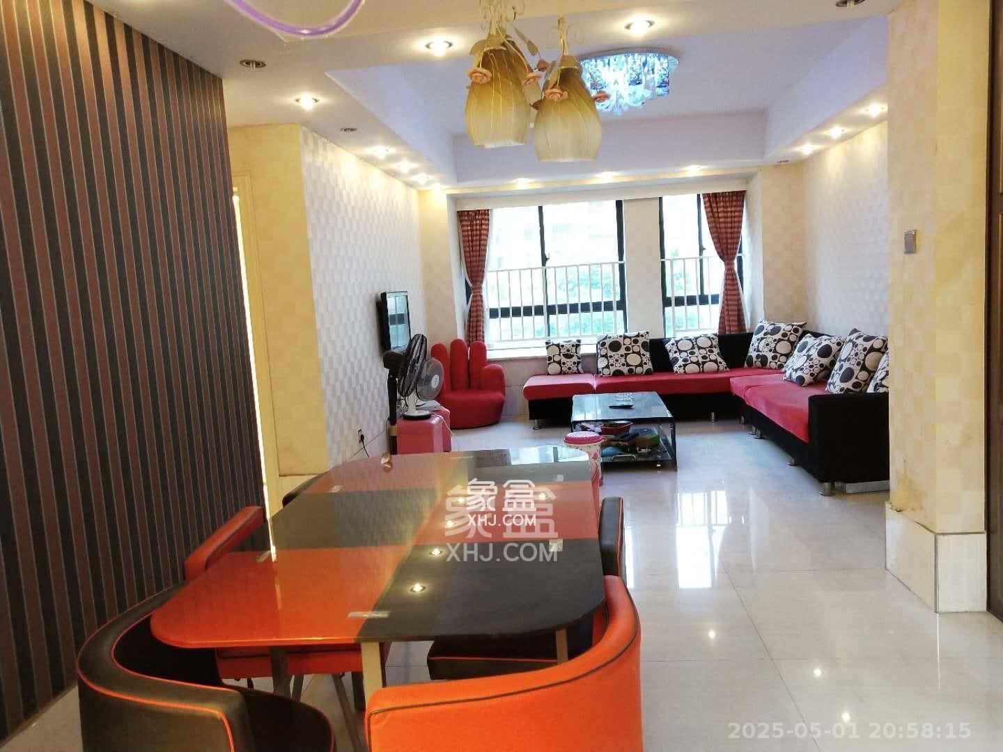 保利麓谷林语A区  5室2厅1卫   2500.00元/月室内图