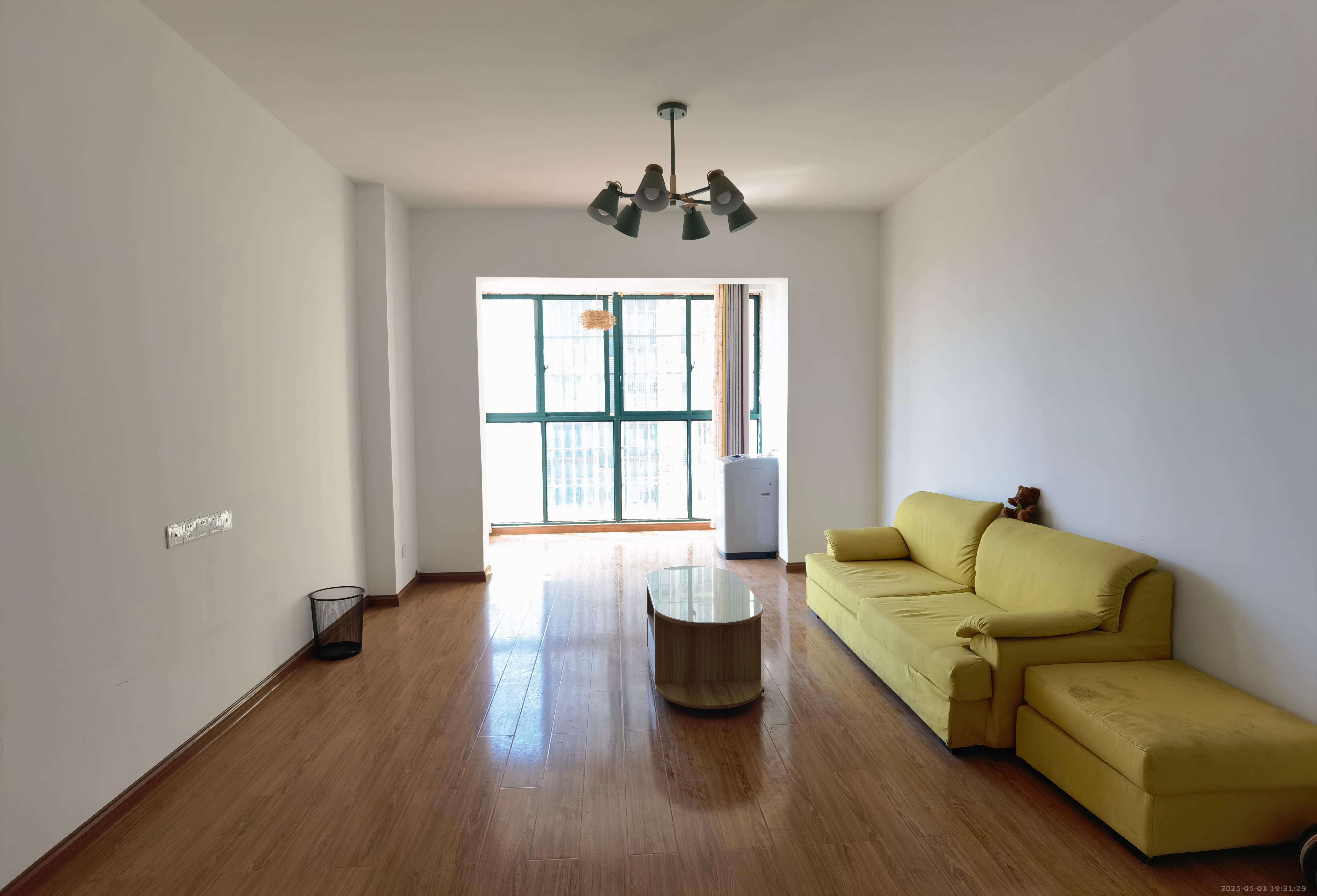 湖景名城 3室2厅2卫 1700.0元/月 湖景名城 3室2厅2卫 1700.0元/月室内图