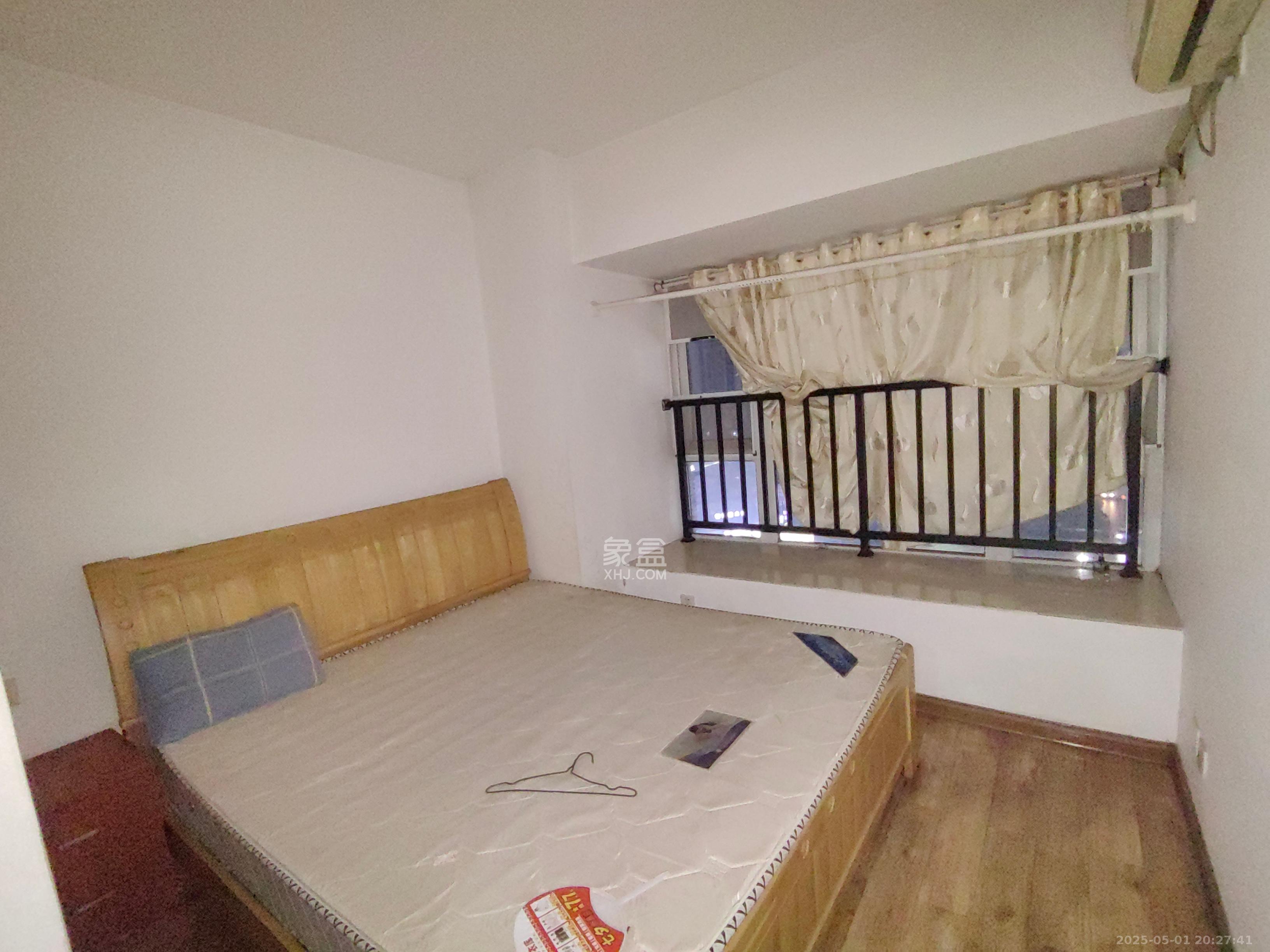 新长海广场  2室2厅1卫   1800.00元/月室内图