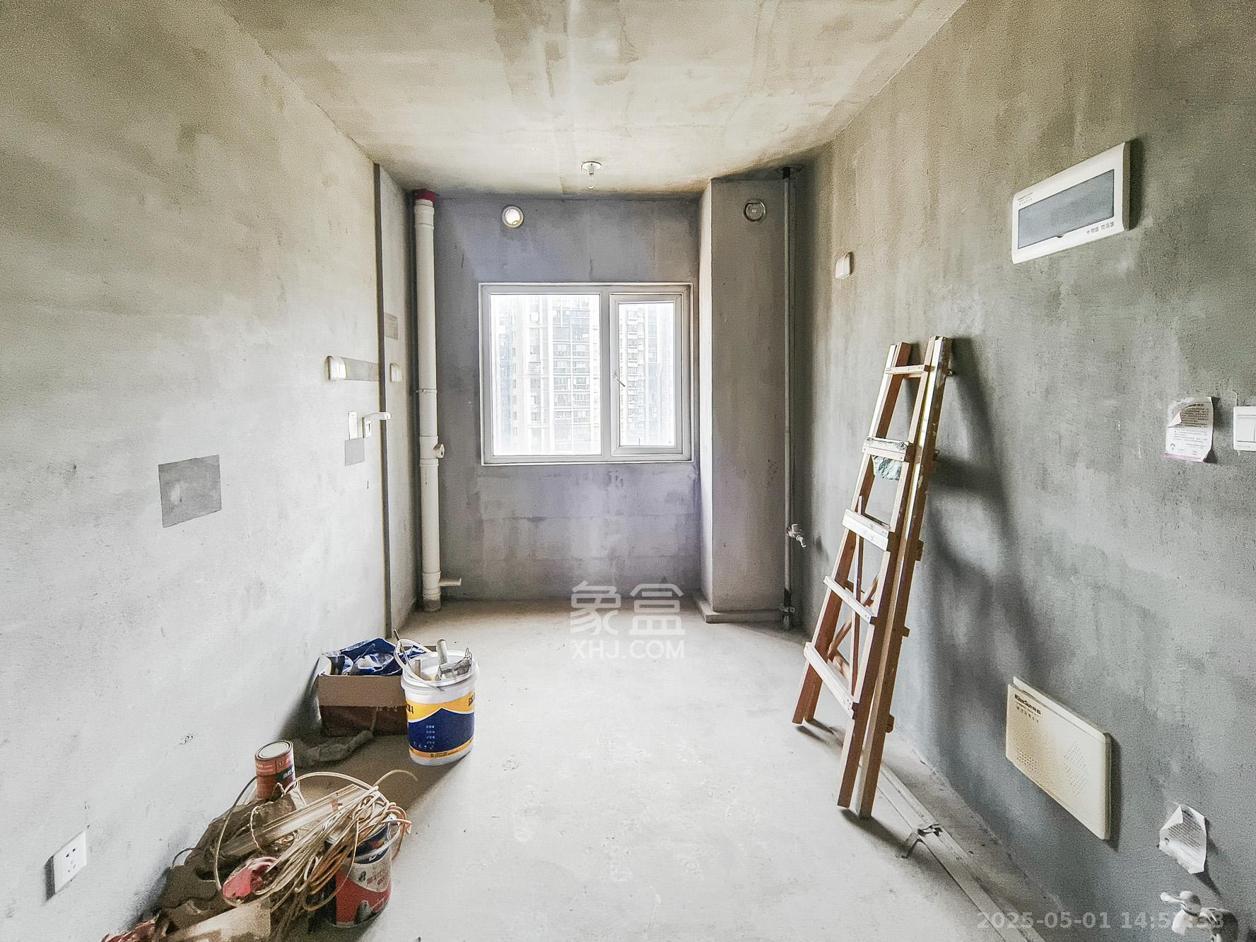 荣盛花语城  3室2厅1卫    52.0万 荣盛花语城  3室2厅1卫    52.0万客厅