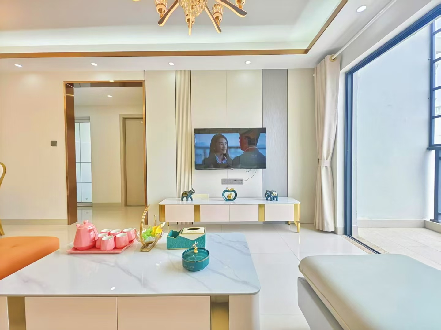 金龙苑  3室2厅1卫    113.0万 金龙苑  3室2厅1卫    113.0万