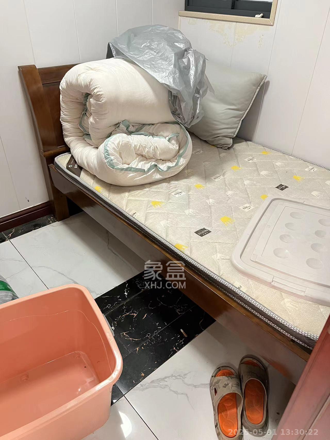 少帅府  3室1厅1卫    3200.0元/月