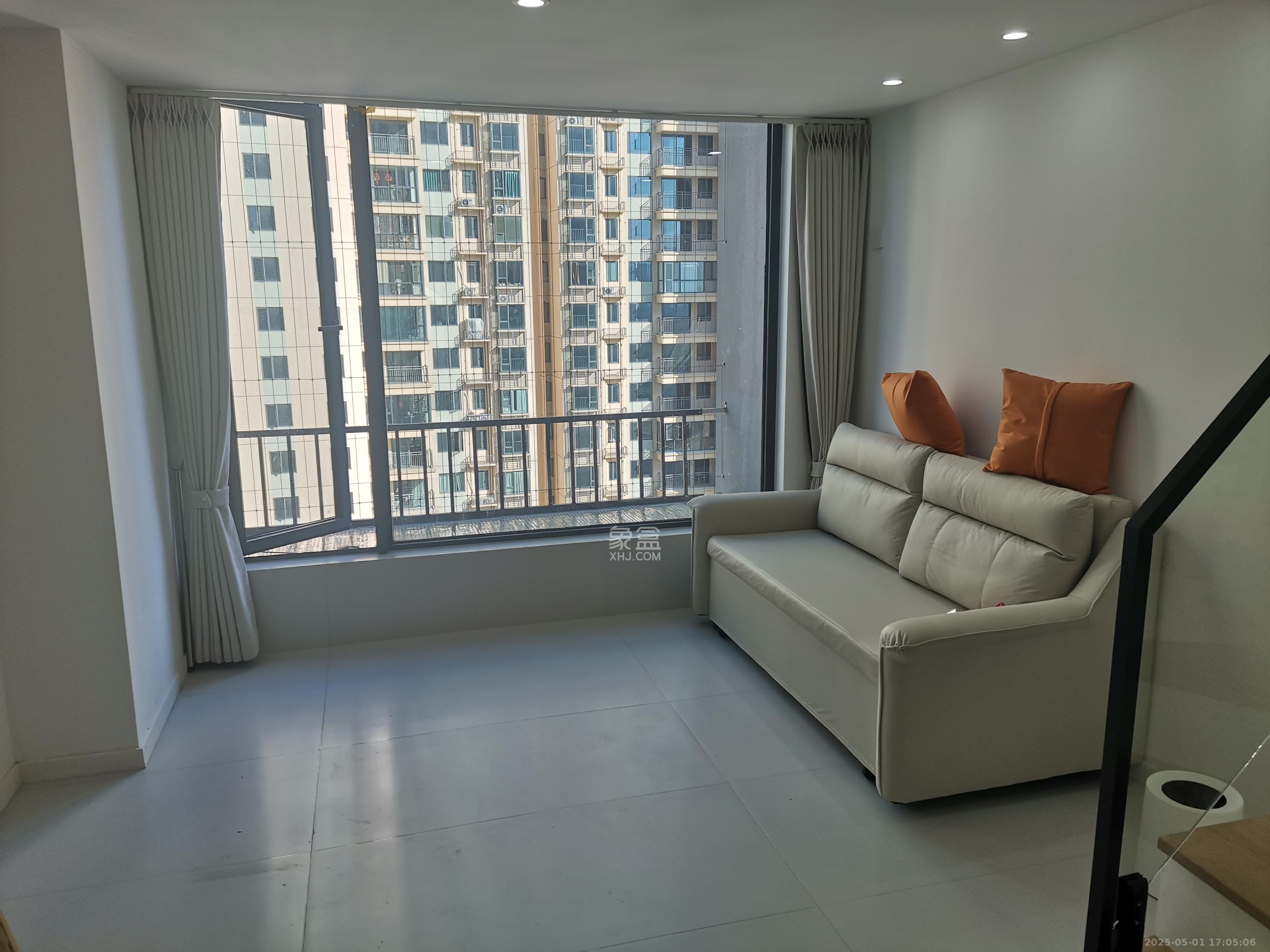 力高凤凰新天 2室2厅1卫 2500.0元/月 力高凤凰新天 2室2厅1卫 2500.0元/月室内图