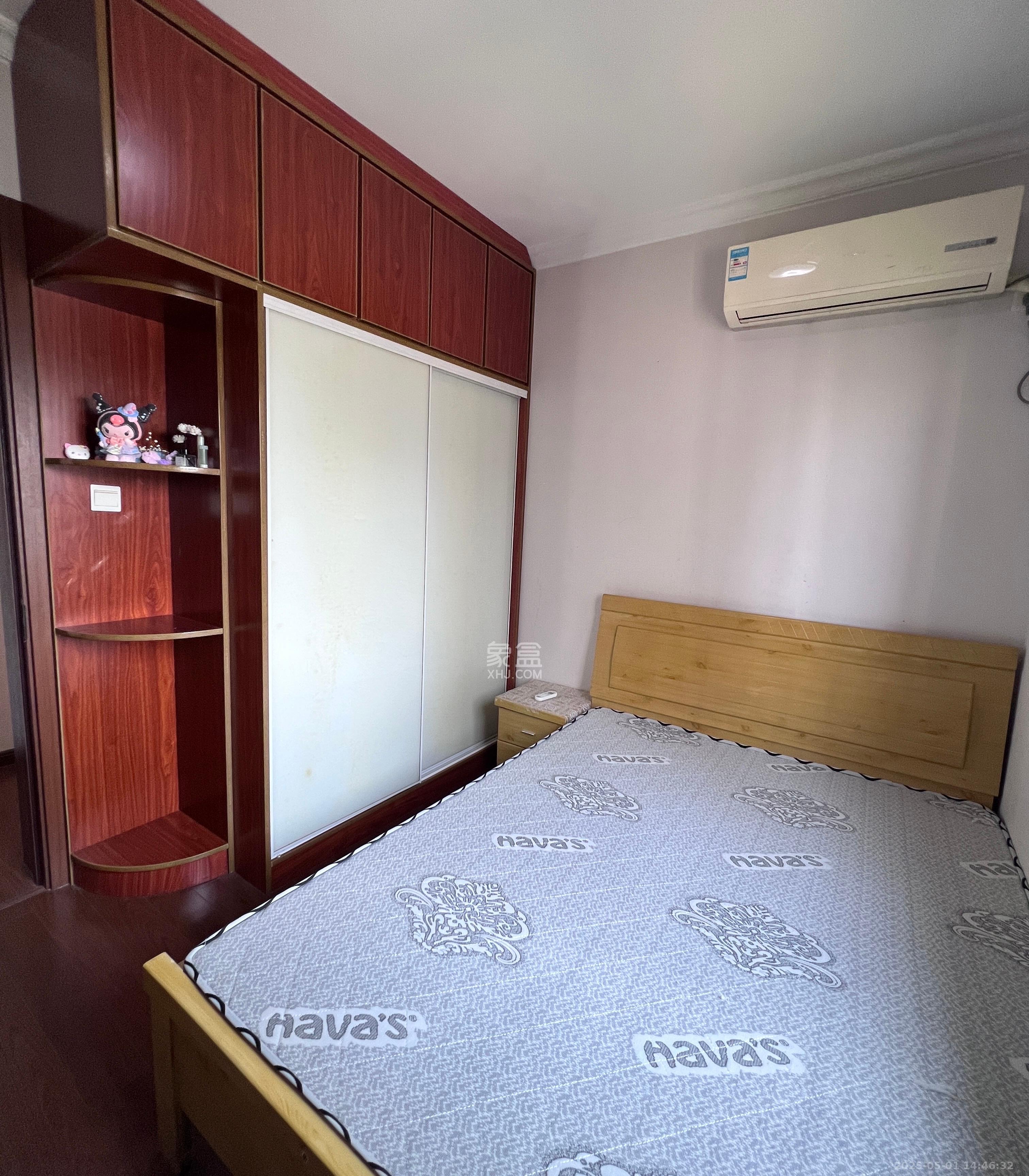 万科城  3室2厅2卫   2300.00元/月室内图