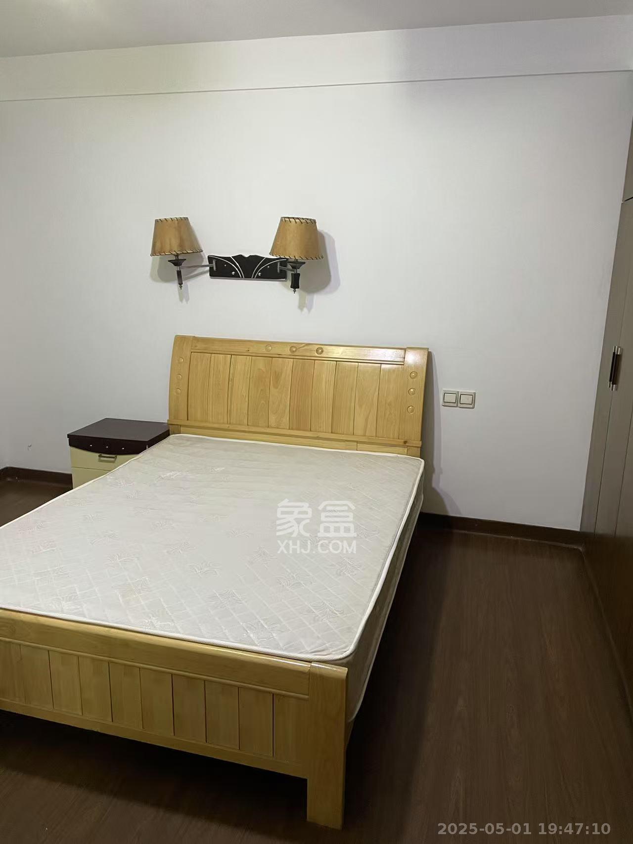 岳北社区  2室2厅1卫   2200.00元/月室内图