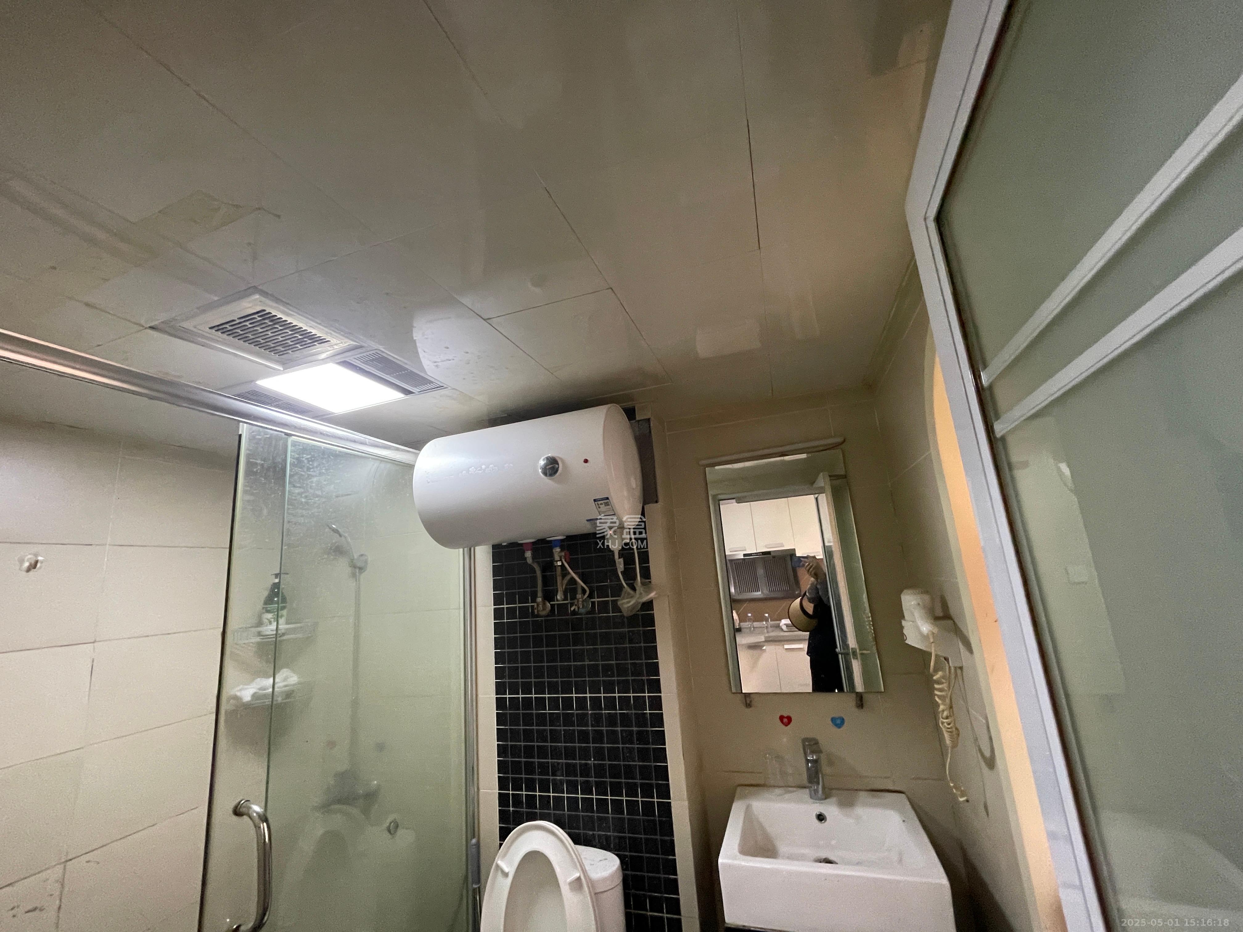 时代星城  1室1厅1卫   900.00元/月室内图