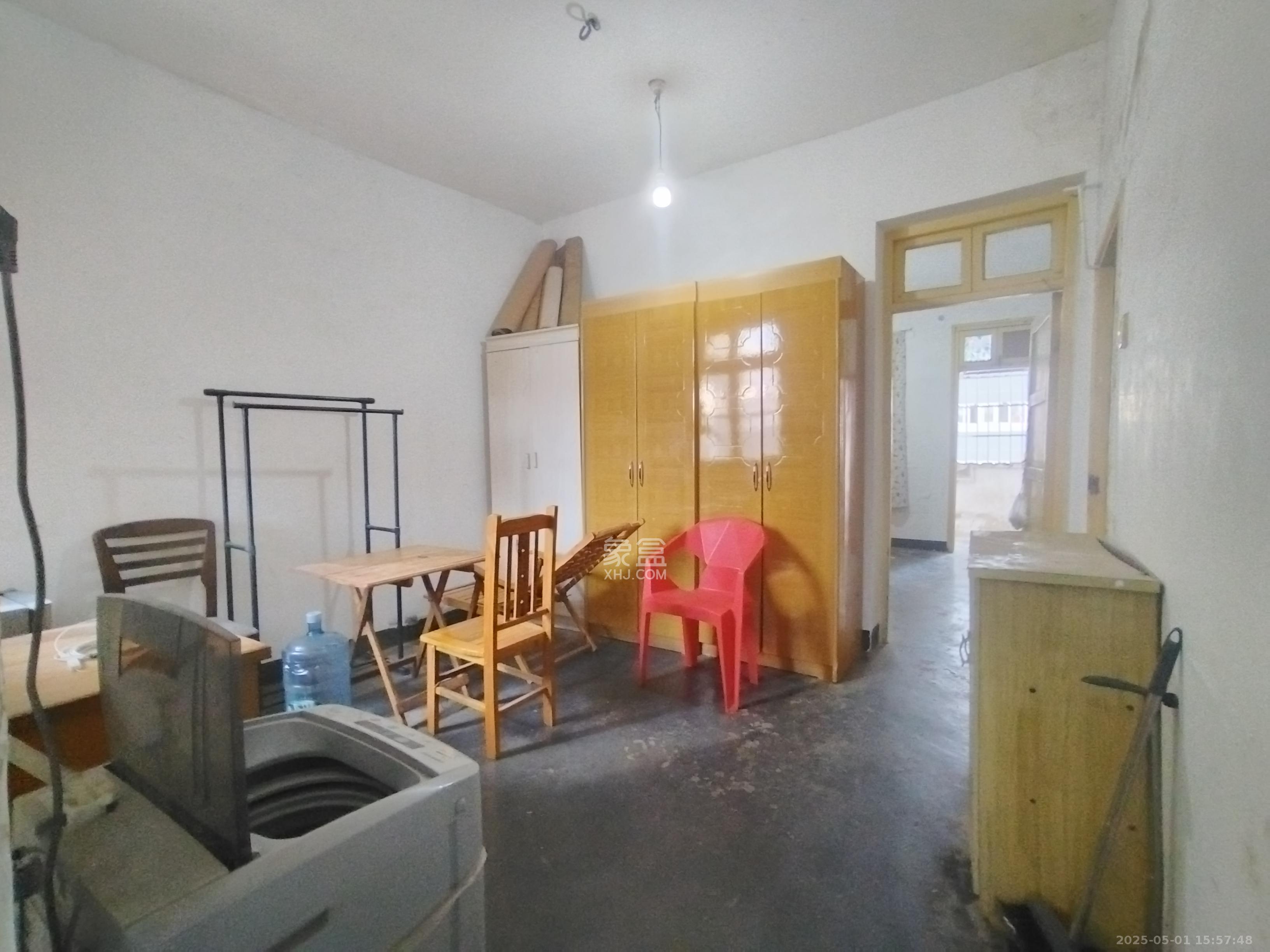 老鸦冲小区 1室1厅1卫 1100.0元/月 老鸦冲小区 1室1厅1卫 1100.0元/月室内图