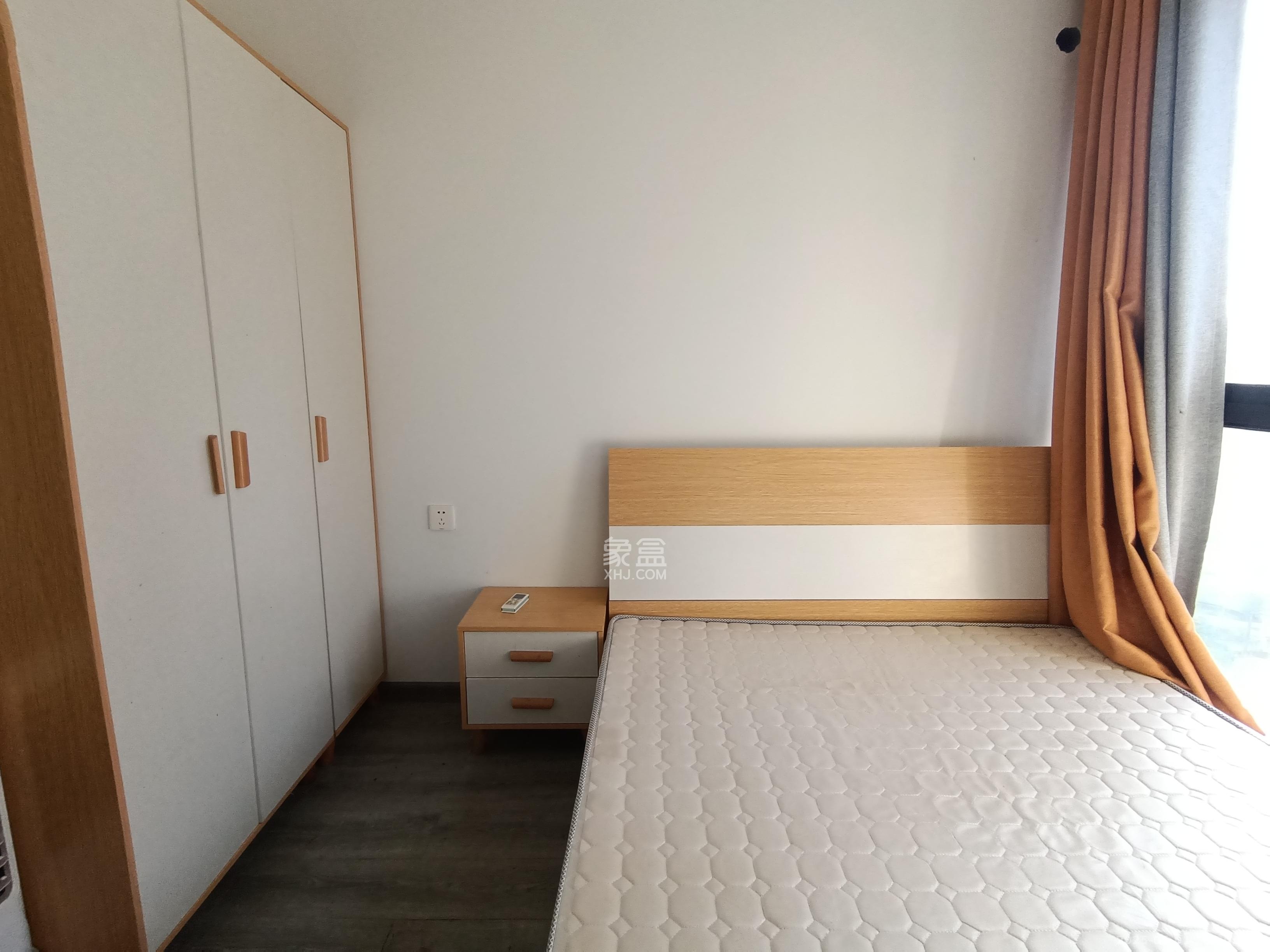 南山雍江汇（滨江国际新城）  4室2厅2卫   4500.00元/月室内图