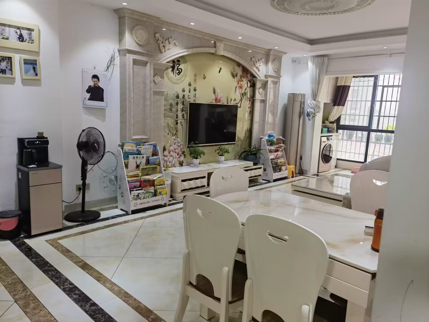 碧桂园 3室2厅2卫 2000.0元/月 碧桂园 3室2厅2卫 2000.0元/月室内图