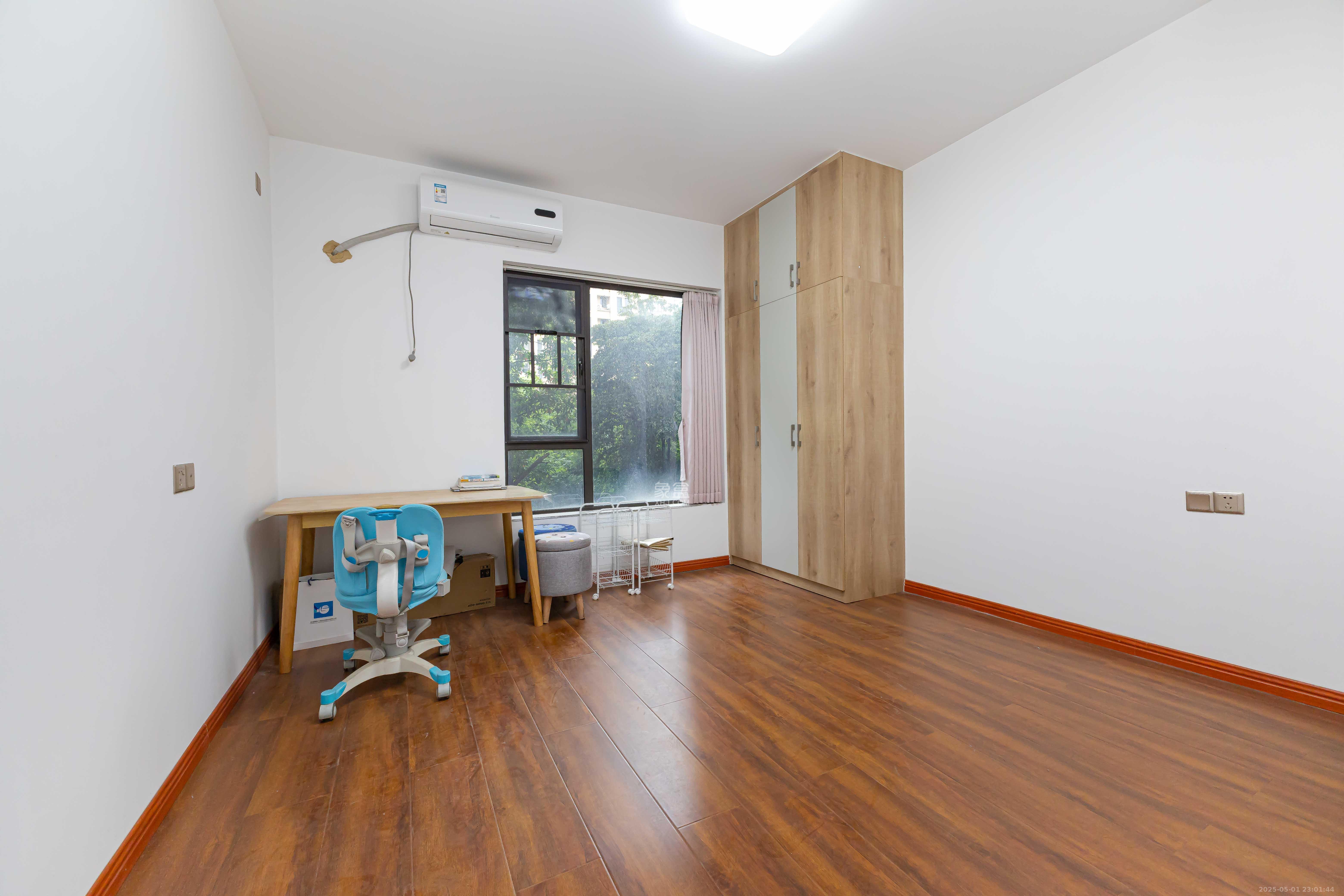 润和又一城  4室2厅2卫    86.8万 润和又一城  4室2厅2卫    86.8万卧室