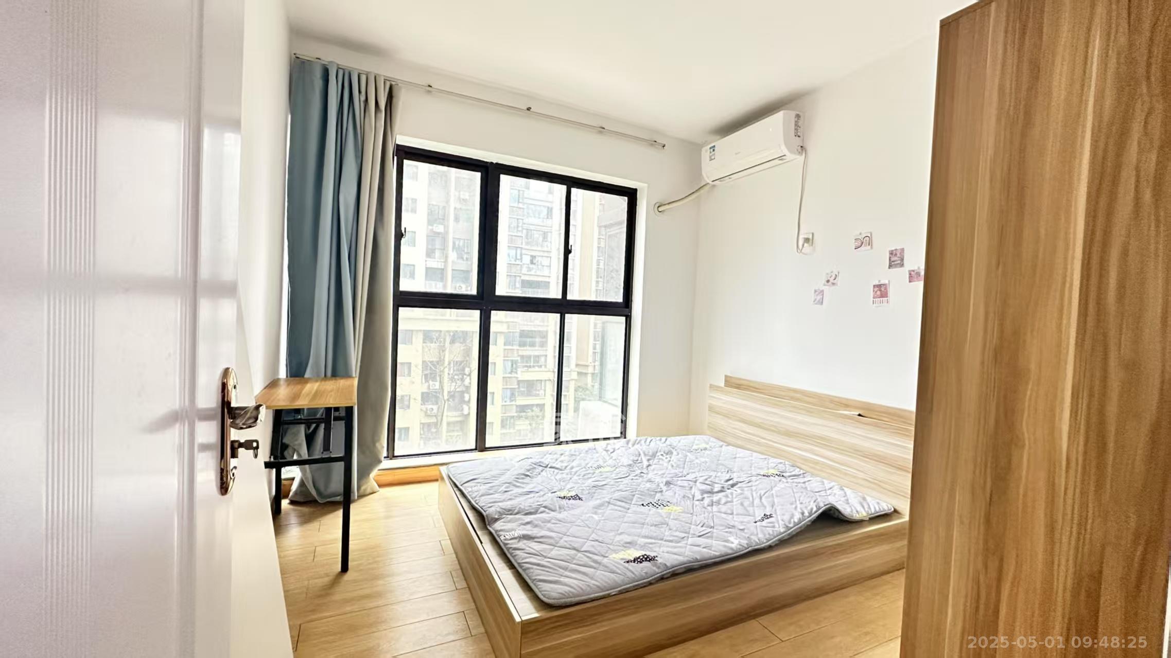 勤诚达境界城  4室2厅2卫    2200.0元/月 勤诚达境界城  4室2厅2卫    2200.0元/月室内图