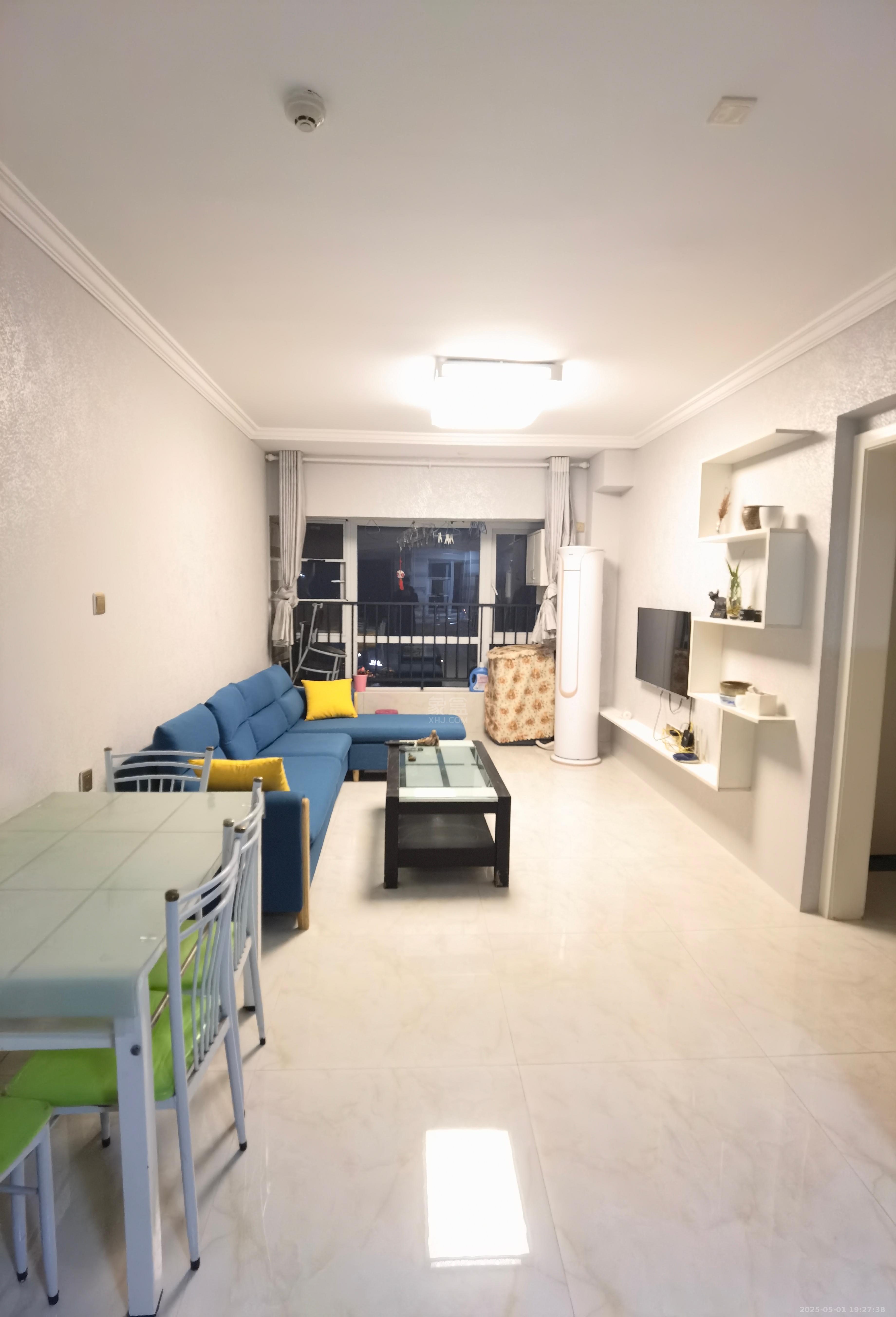 美的城三期 2室2厅1卫 1900.0元/月 美的城三期 2室2厅1卫 1900.0元/月室内图