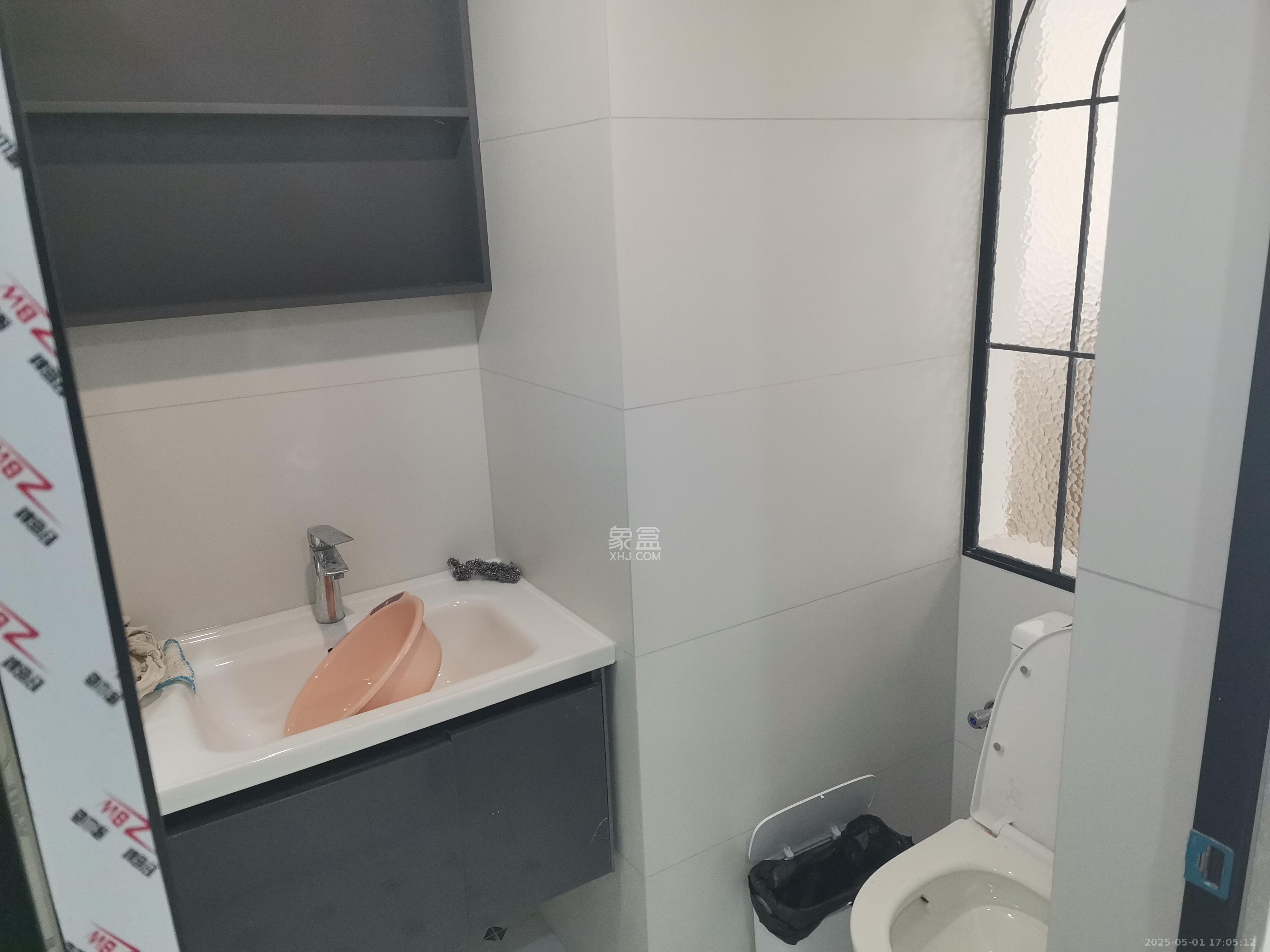 力高凤凰新天 2室2厅1卫 2500.0元/月 力高凤凰新天 2室2厅1卫 2500.0元/月室内图