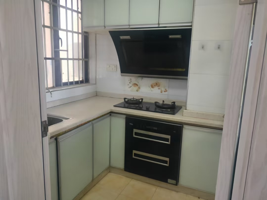 盛世时代广场  2室1厅1卫    2200.0元/月室内图