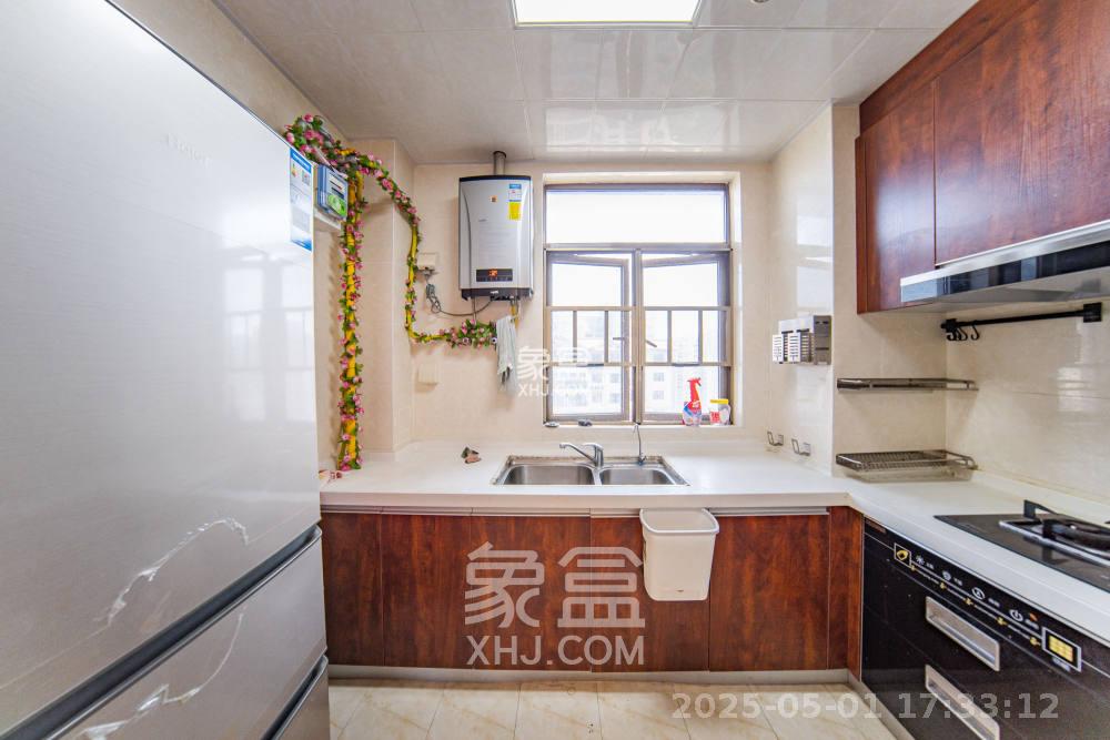 江山帝景哈佛  4室2厅2卫   2800.00元/月室内图