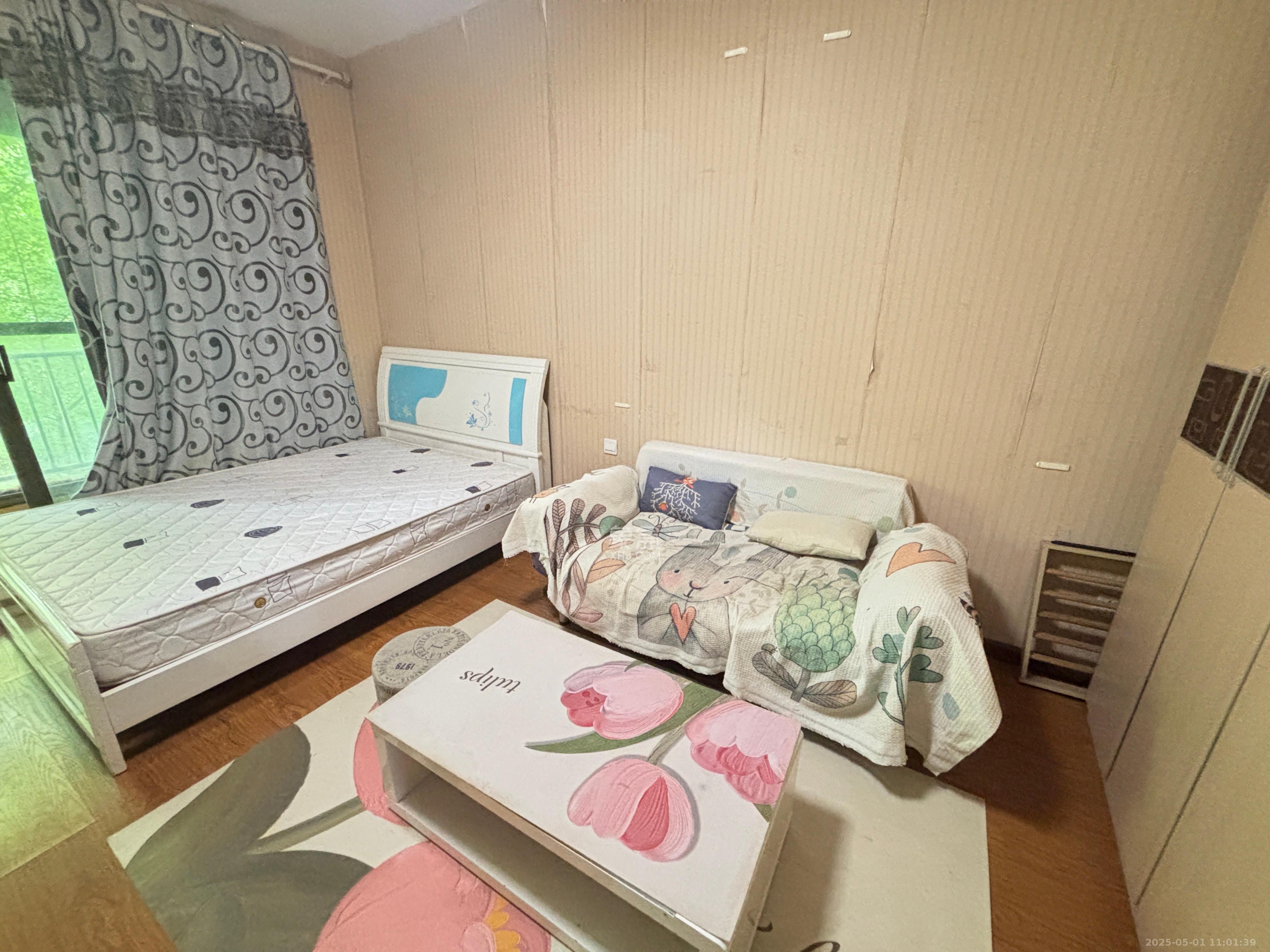 花漾年华（桂花园）  1室1厅1卫   1000.00元/月