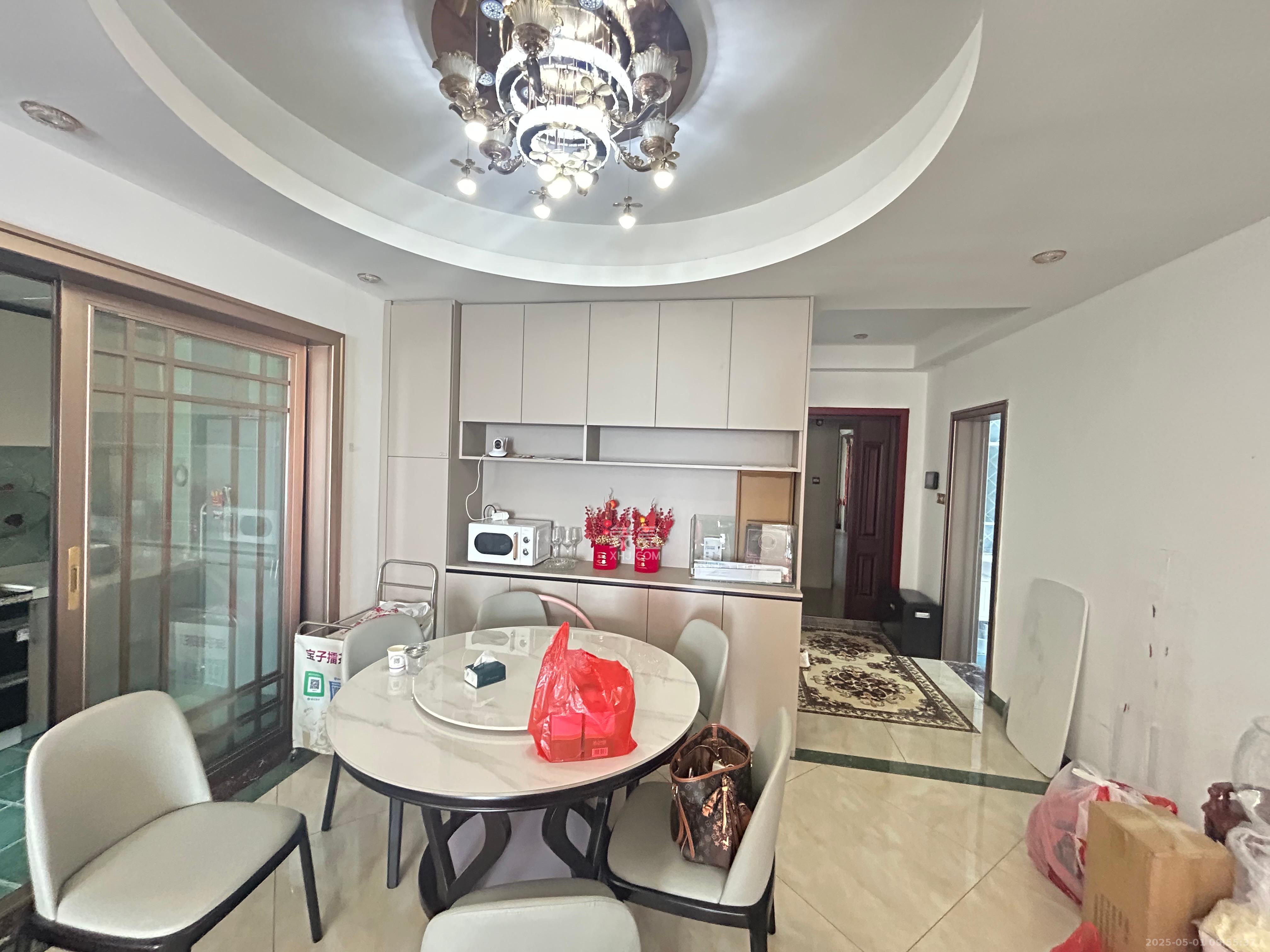 南山雍江汇(滨江国际新城) 3室2厅2卫 4200.0元/月 南山雍江汇(滨江国际新城) 3室2厅2卫 4200.0元/月室内图