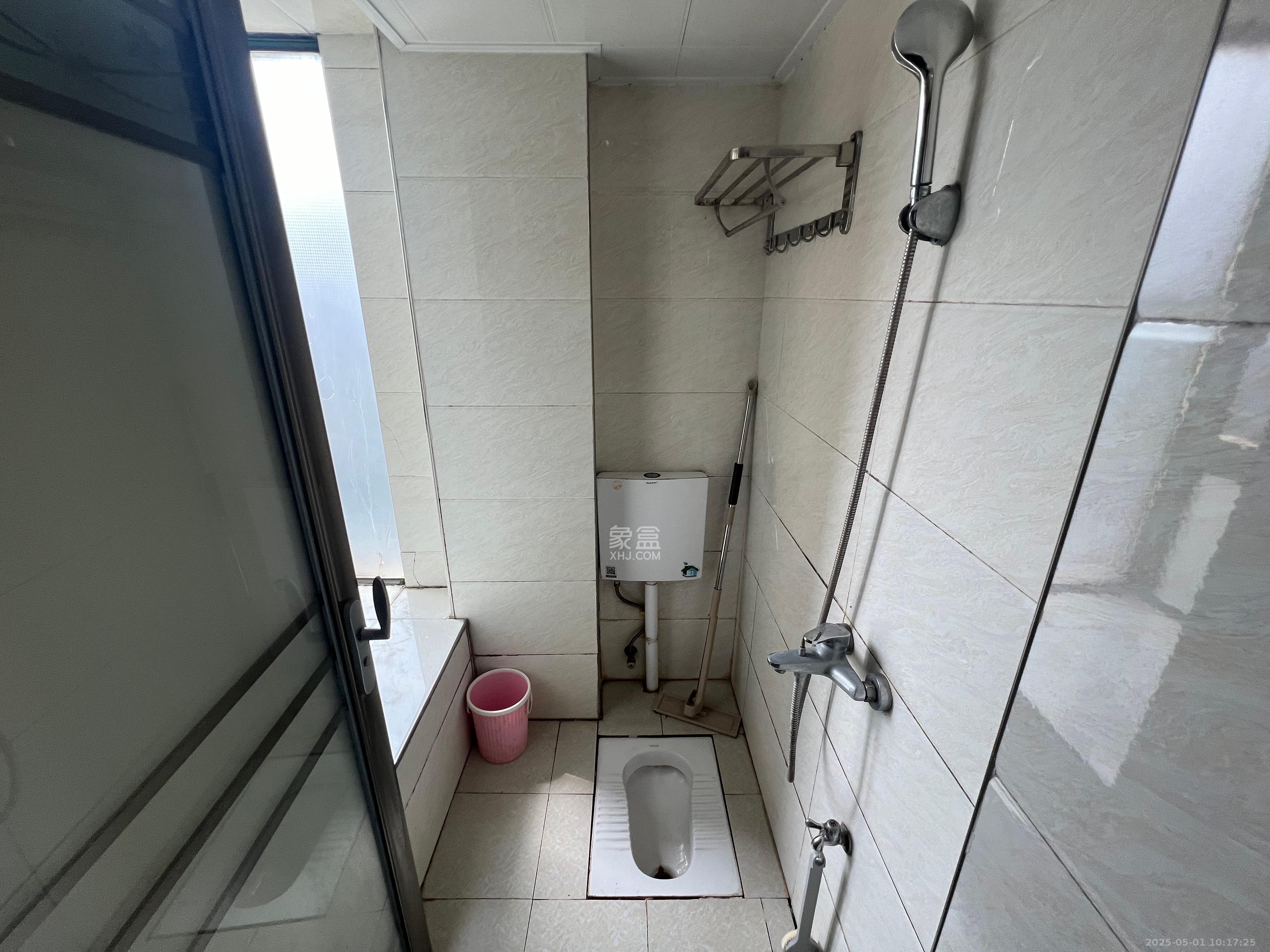 岳北和苑  1室1厅1卫   1800.00元/月室内图