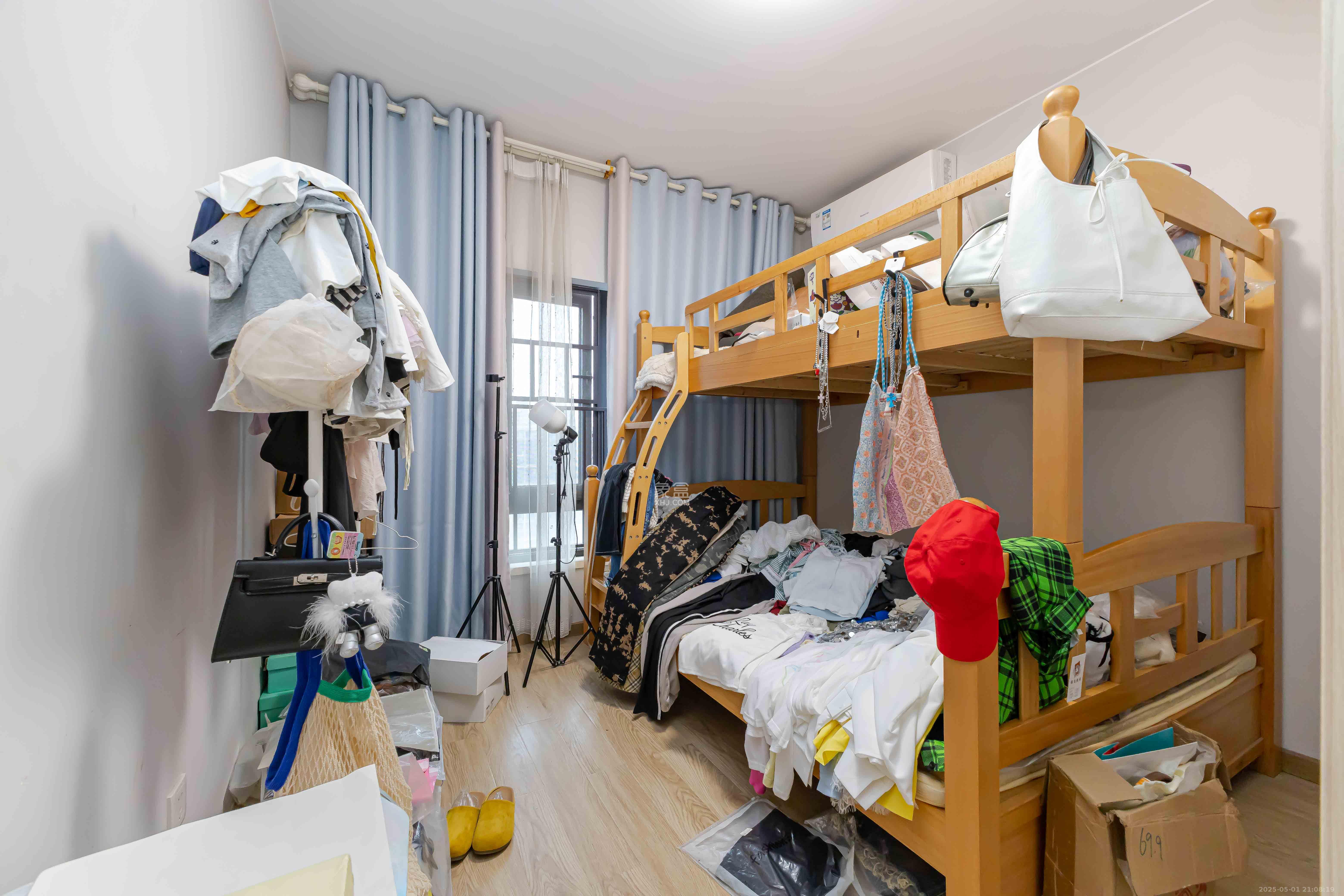 时代倾城五期 4室2厅2卫 110.0万 时代倾城五期 4室2厅2卫 110.0万卧室