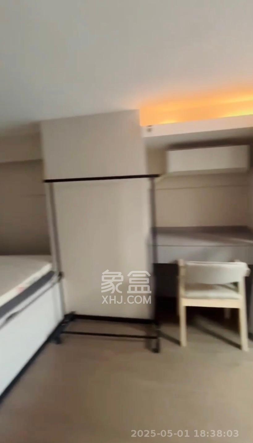 中一鲲出（鲲鹏府）  2室1厅1卫   2600.00元/月室内图