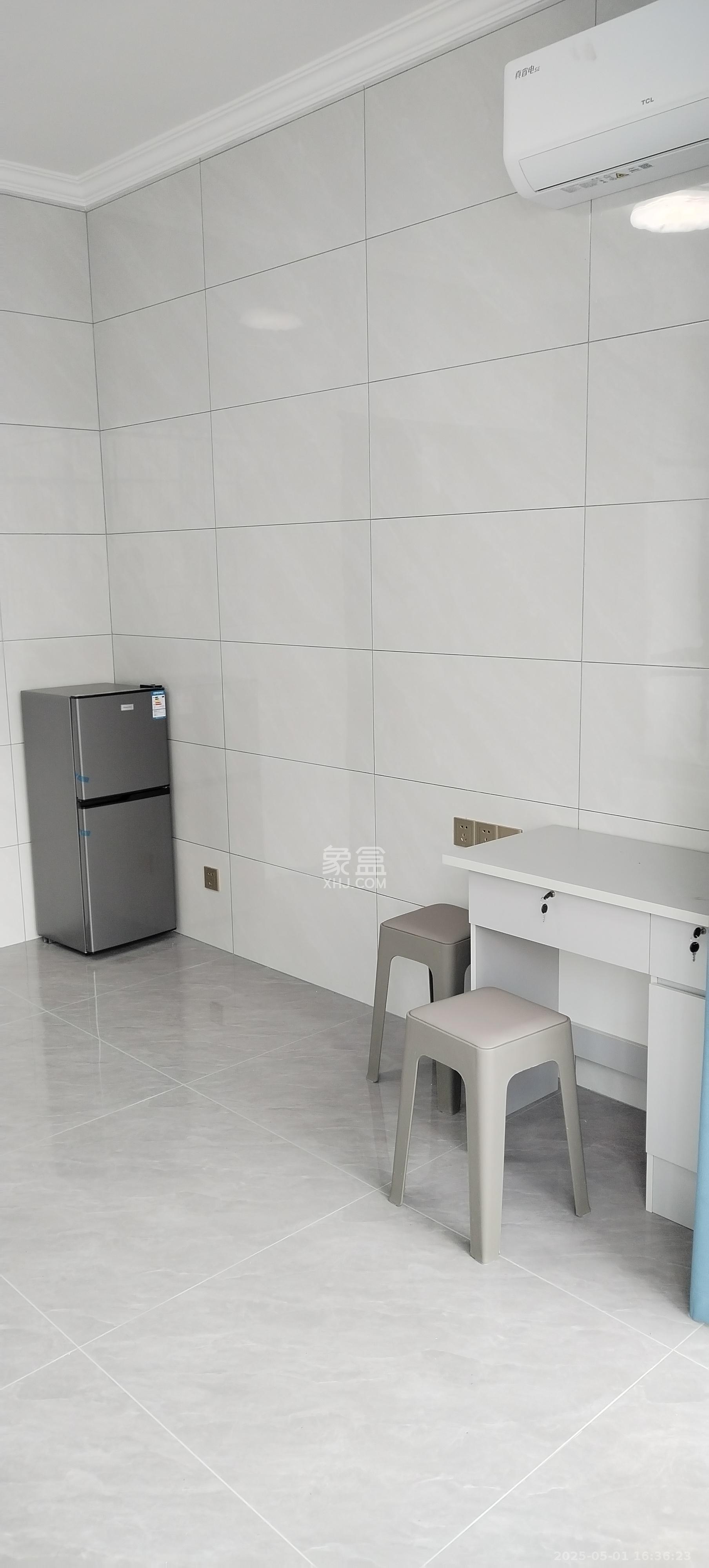 红星建材交易大市场 1室1厅1卫 1400.0元/月 红星建材交易大市场 1室1厅1卫 1400.0元/月室内图