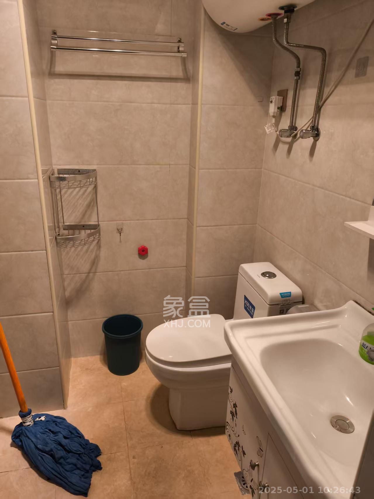 步行街大厦 1室1厅1卫 1300.0元/月 步行街大厦 1室1厅1卫 1300.0元/月室内图