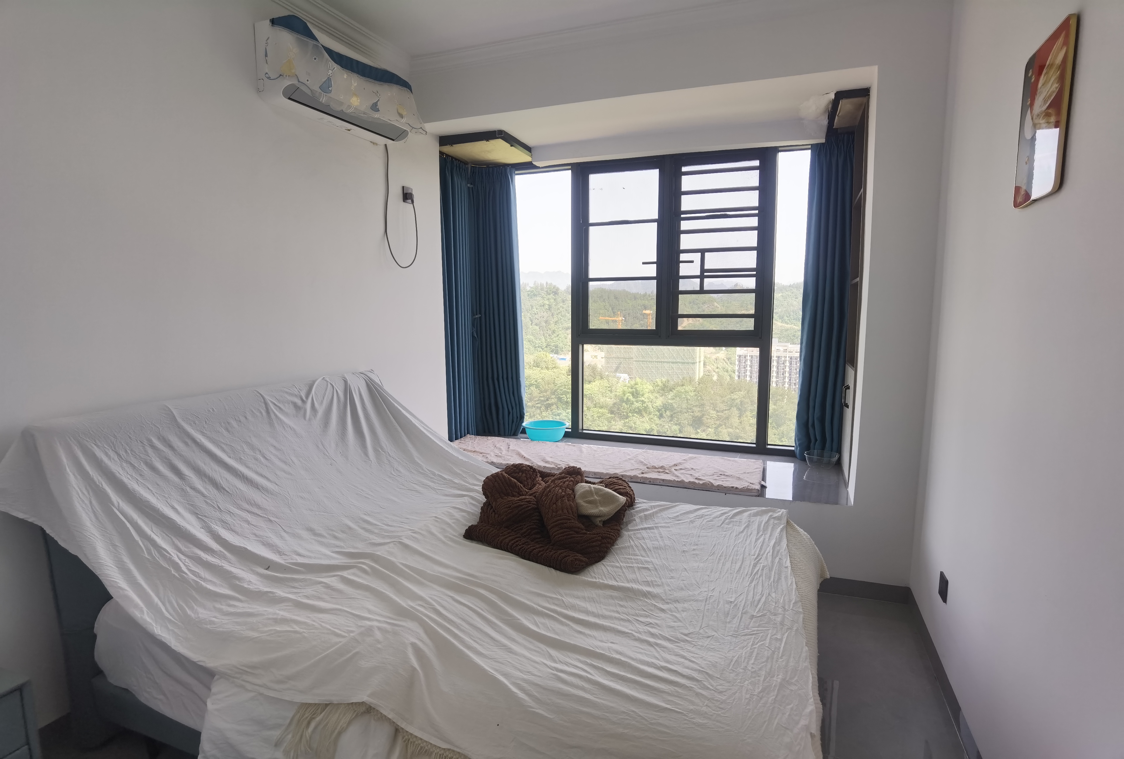 天门壹号 3室2厅1卫 67.8万 天门壹号 3室2厅1卫 67.8万客厅