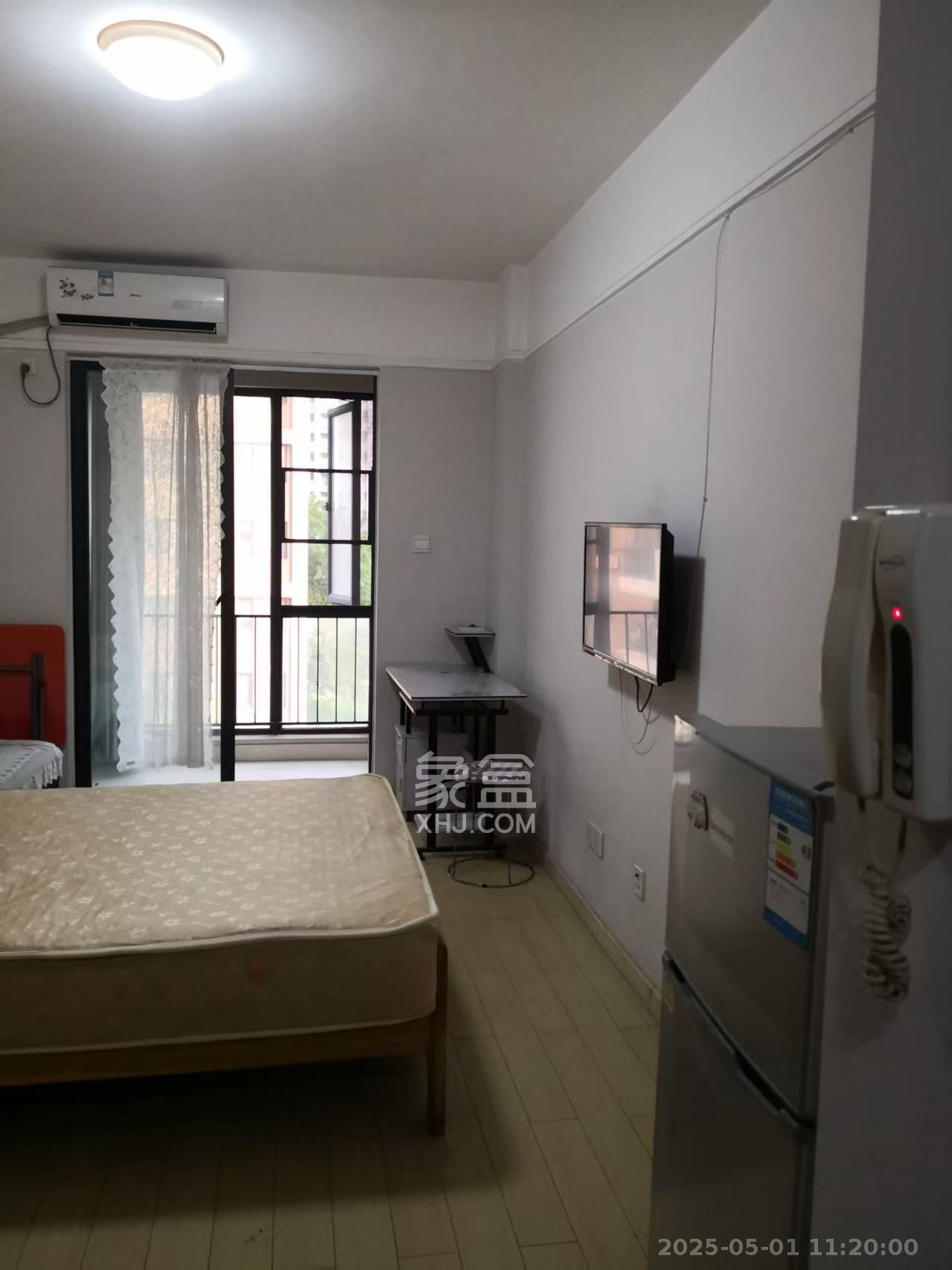 万科城  1室1厅1卫   1500.00元/月户型图