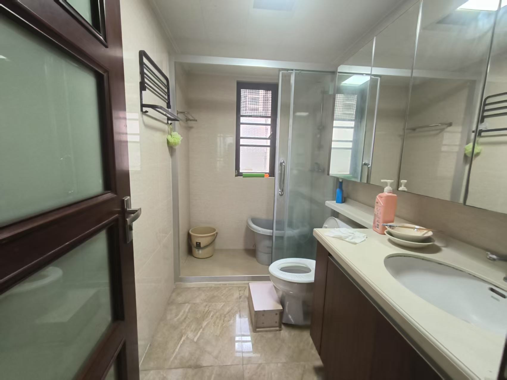 中海锦城  3室2厅2卫    215.0万 中海锦城  3室2厅2卫    215.0万客厅