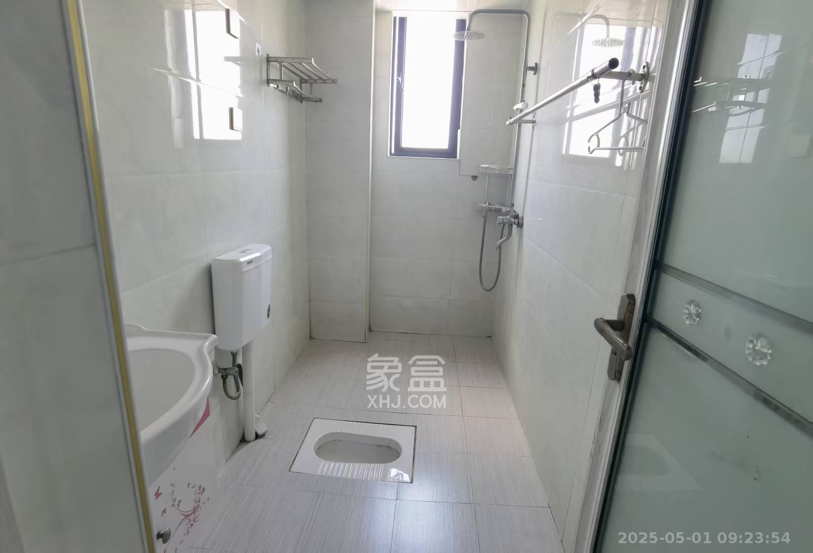 中信凯旋城(中信新城四期) 3室2厅2卫 2100.0元/月 中信凯旋城(中信新城四期) 3室2厅2卫 2100.0元/月室内图