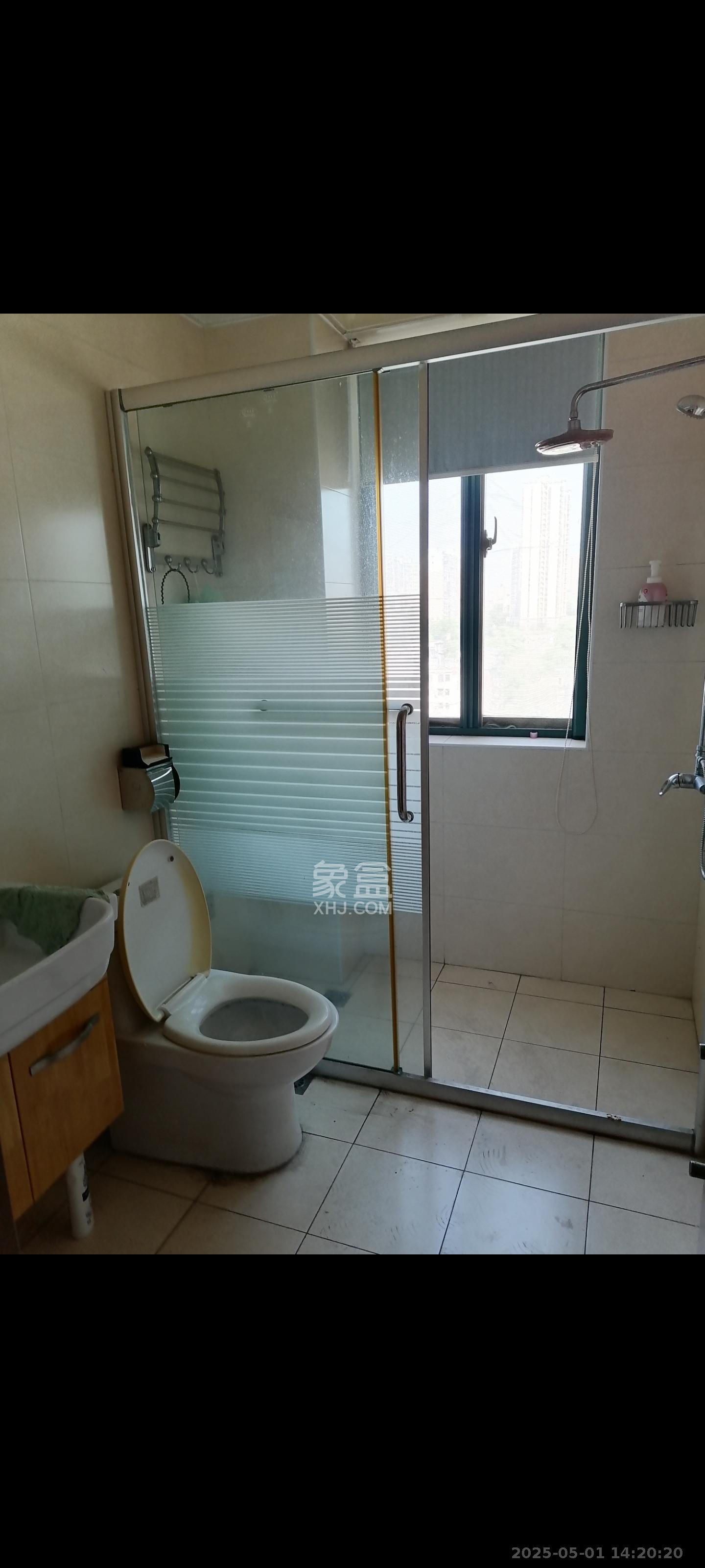 盛德碧瑞庭  3室2厅2卫    2000.0元/月室内图