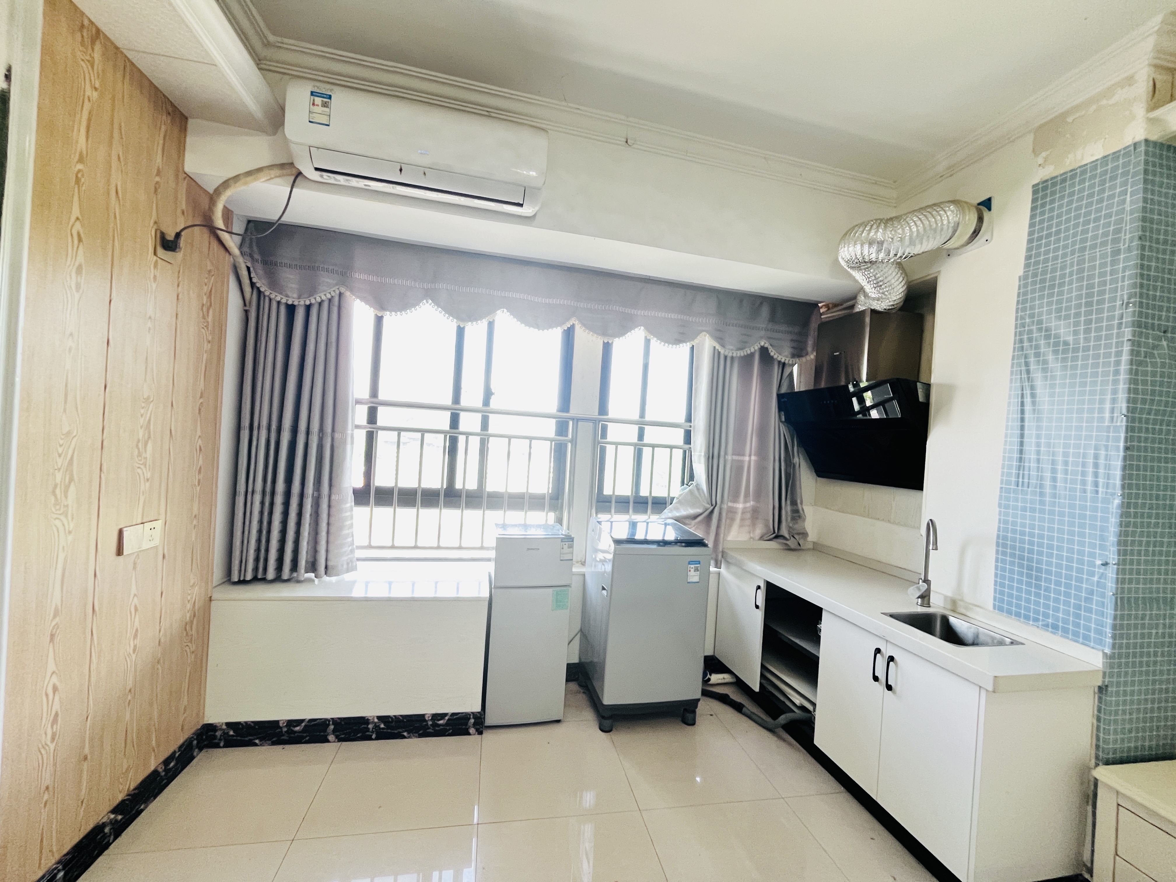 东方曼哈顿 1室1厅1卫 1000.0元/月 东方曼哈顿 1室1厅1卫 1000.0元/月室内图