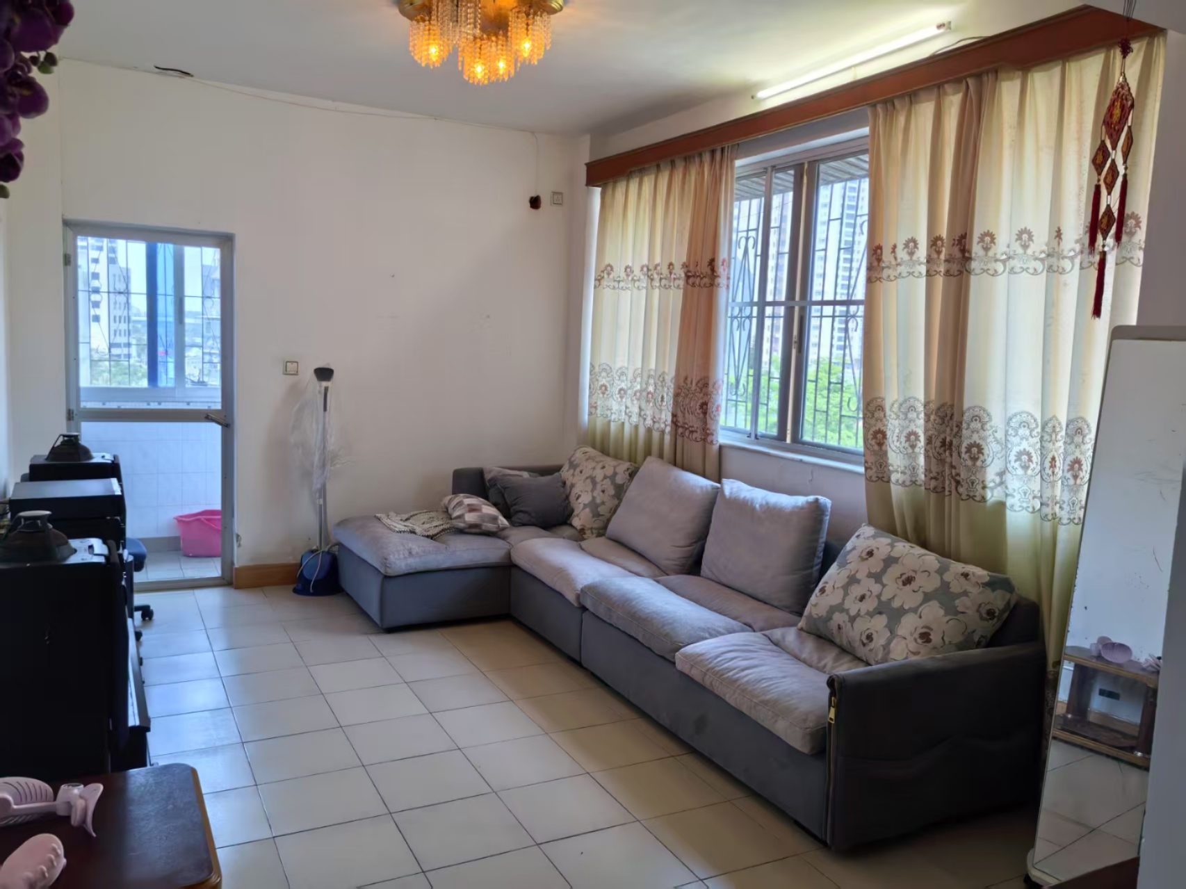 海景湾花园 2室2厅1卫 98.0万 海景湾花园 2室2厅1卫 98.0万客厅