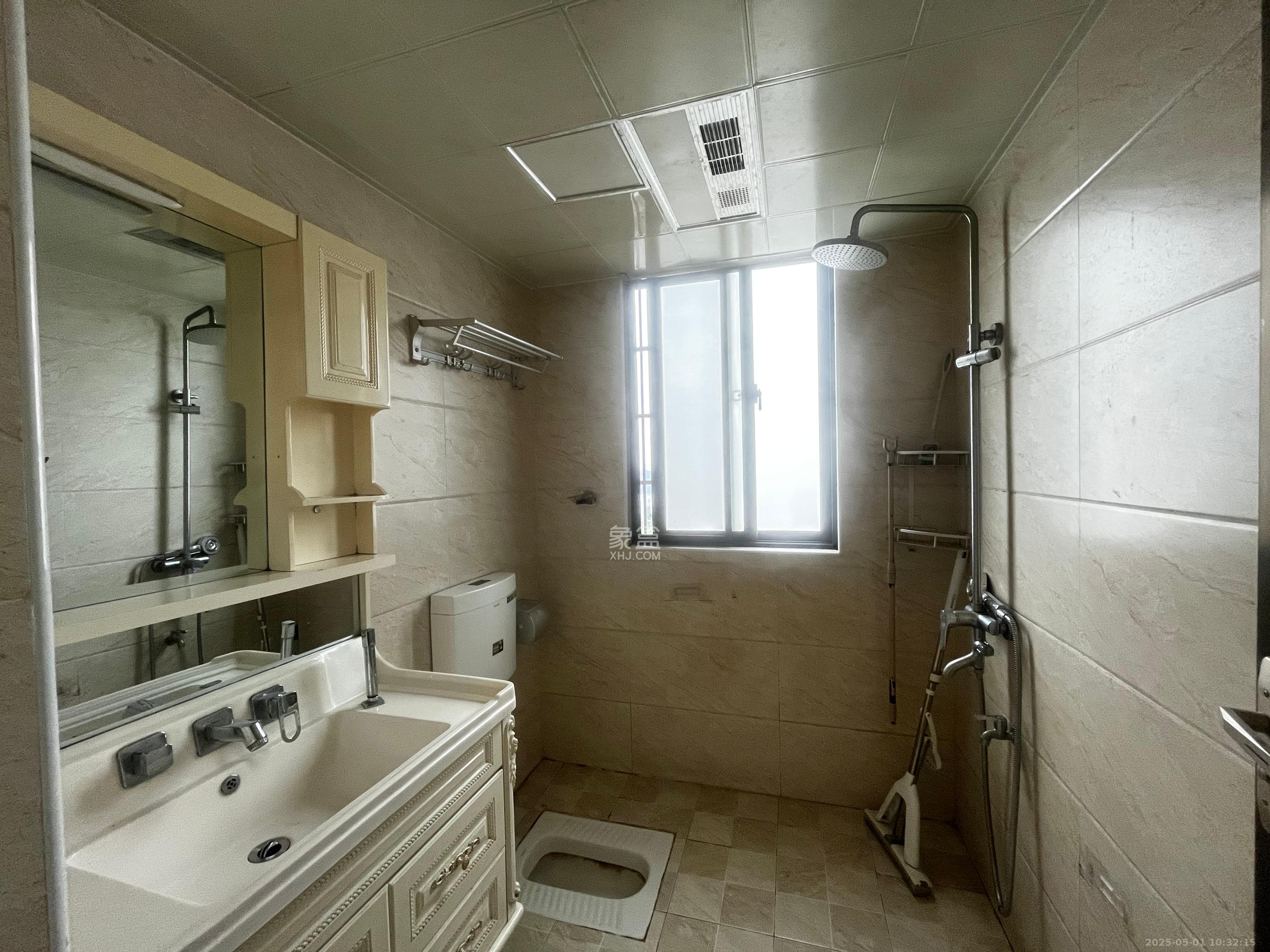 海德公园  3室2厅1卫    1700.0元/月室内图