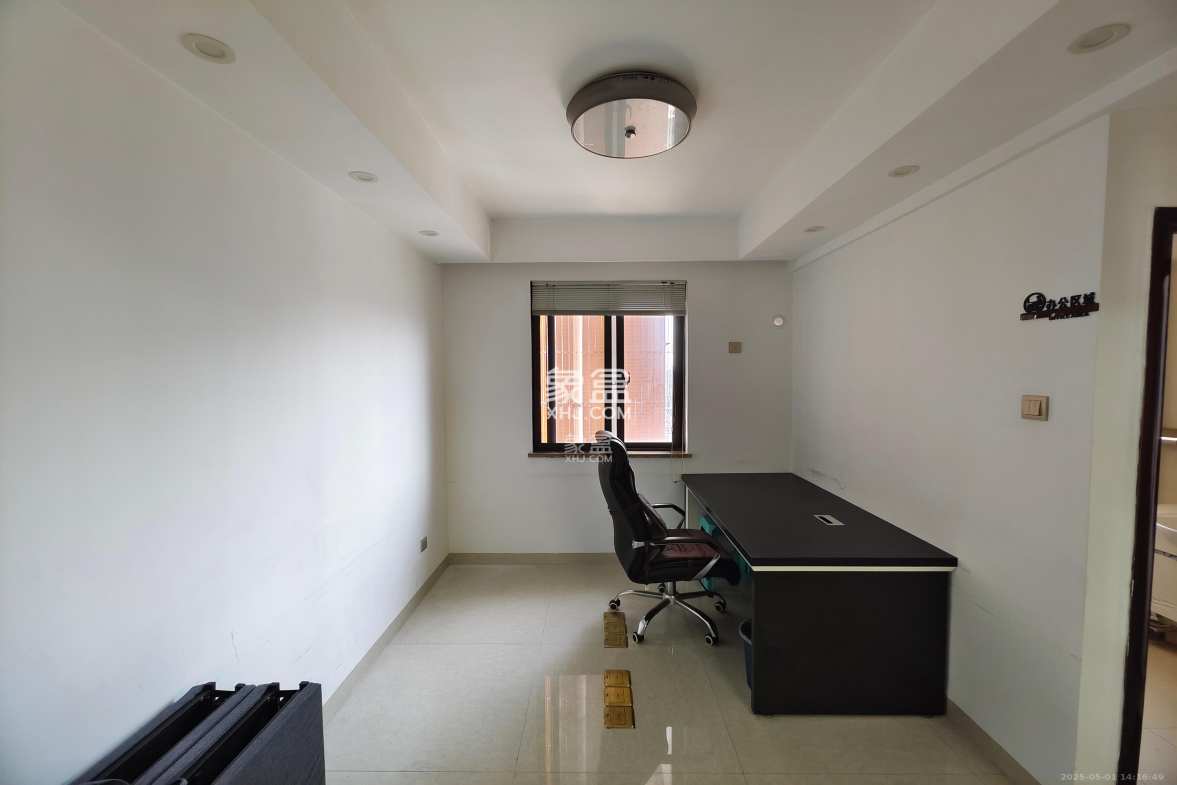 芒果天地(芒果雅苑) 2室1厅1卫 2400.0元/月 芒果天地(芒果雅苑) 2室1厅1卫 2400.0元/月室内图