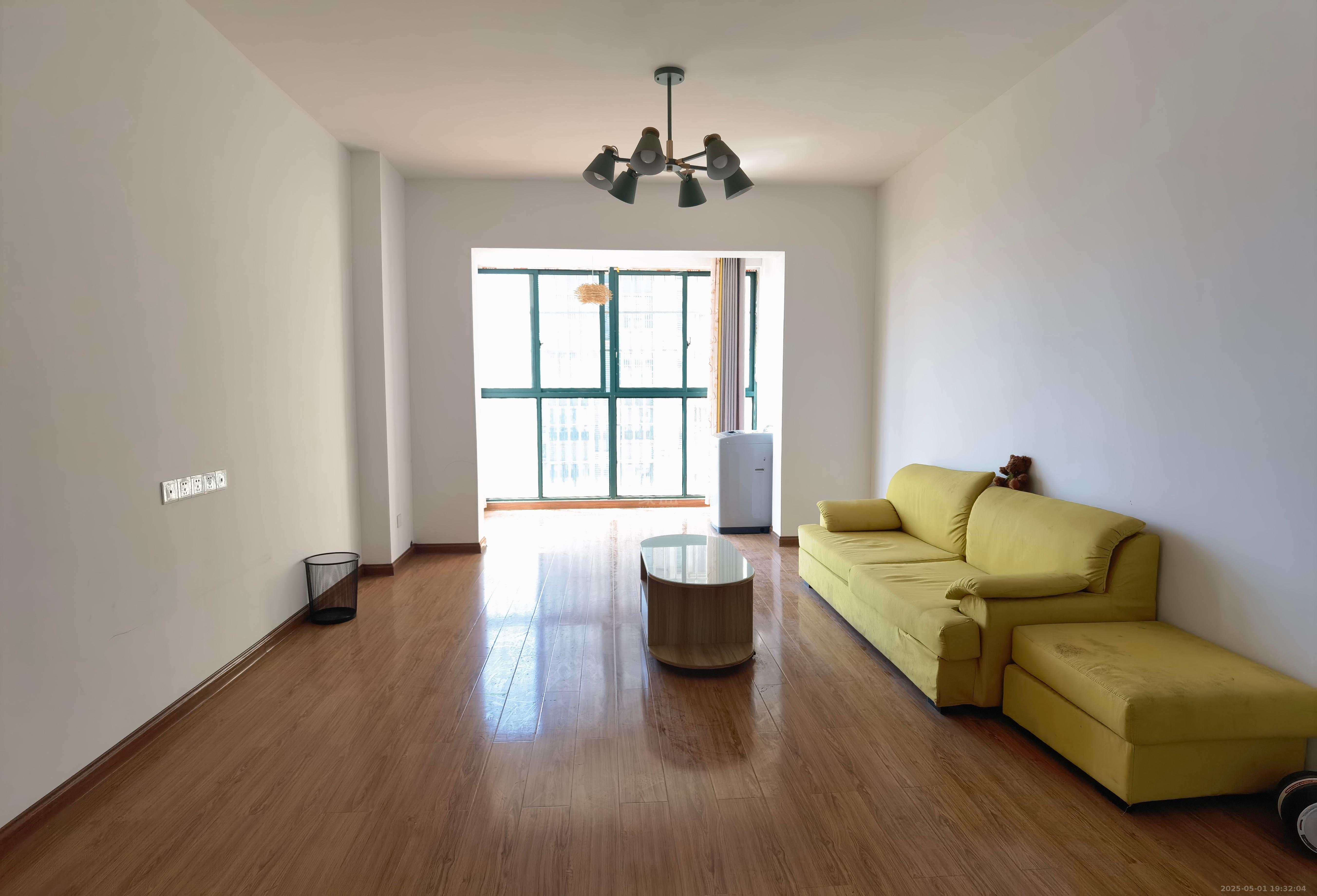 湖景名城 3室2厅2卫 1700.0元/月 湖景名城 3室2厅2卫 1700.0元/月室内图