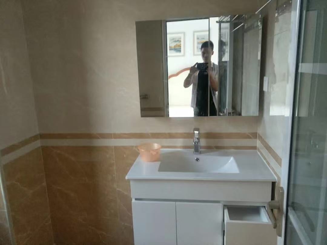 侨中里（教师公寓）  3室2厅2卫   3600.00元/月室内图