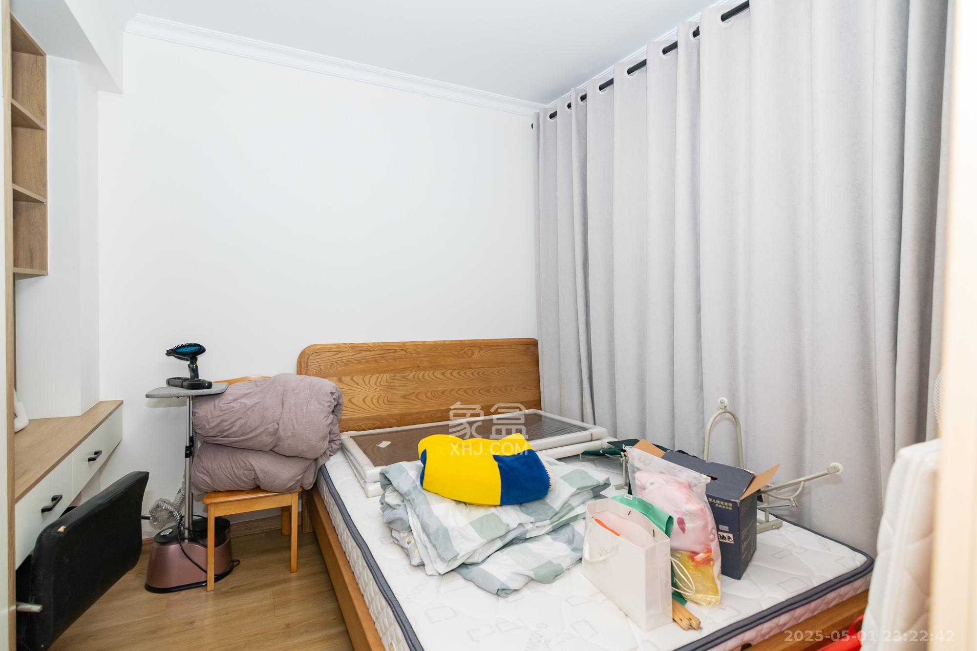 长房星珑湾  4室2厅2卫    109.0万 长房星珑湾  4室2厅2卫    109.0万卧室