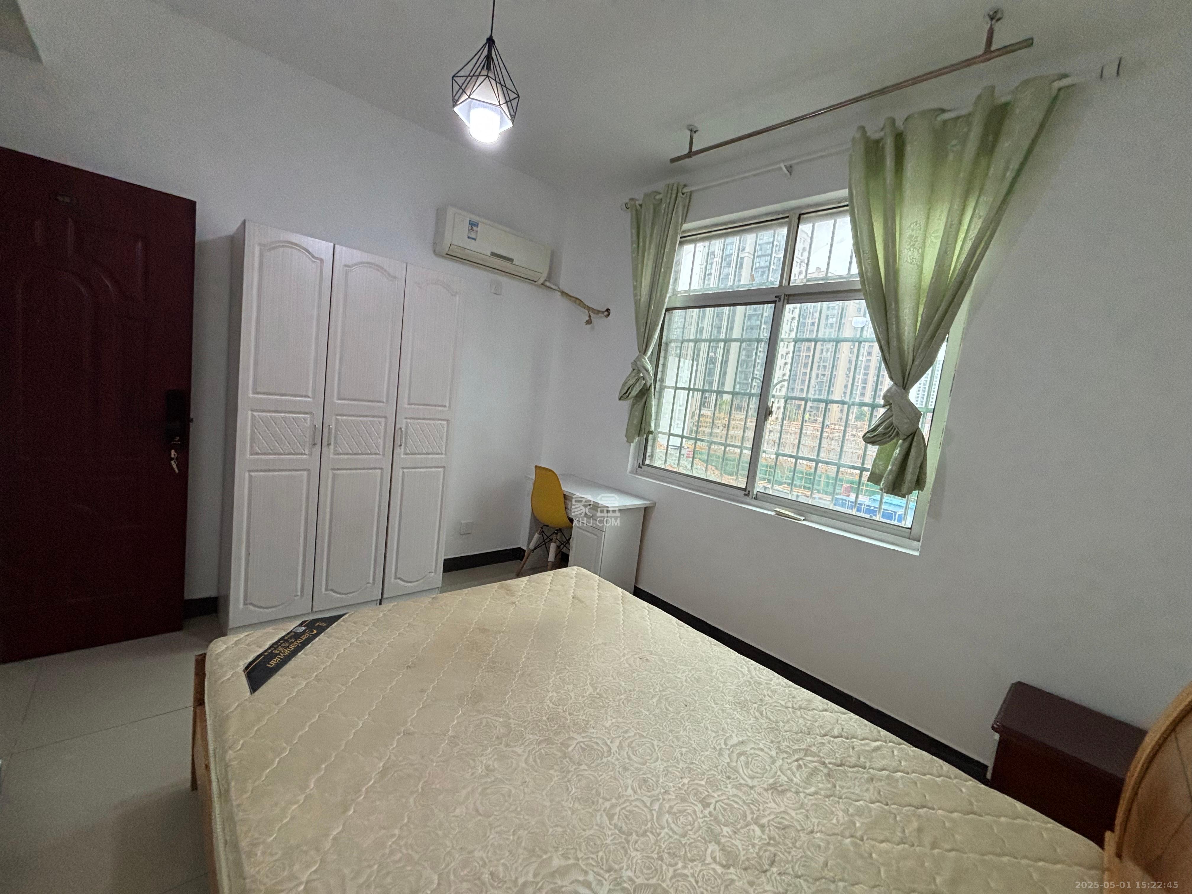 洞井二小区 3室2厅2卫 1800.0元/月 洞井二小区 3室2厅2卫 1800.0元/月室内图