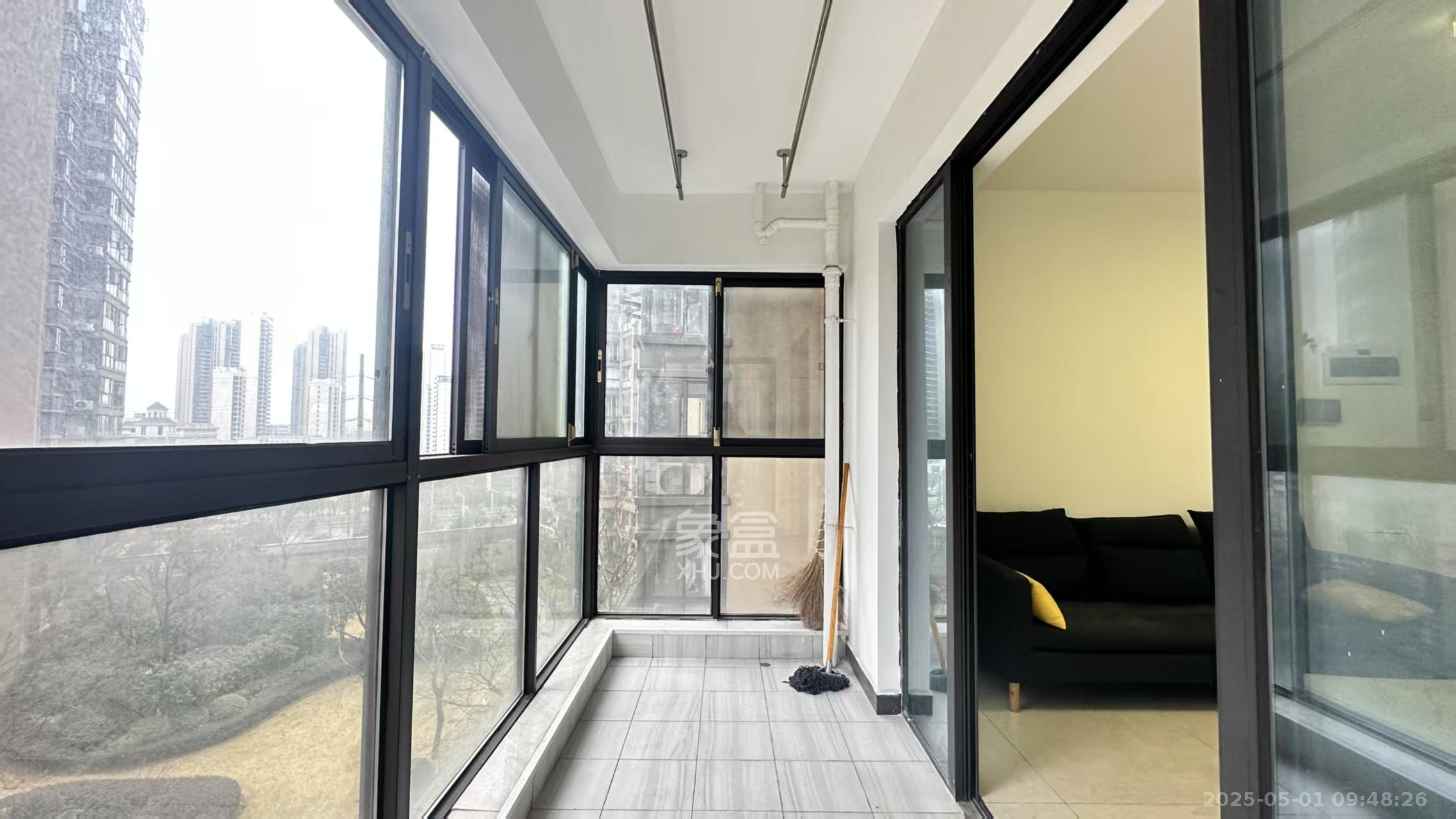 勤诚达境界城  4室2厅2卫    2200.0元/月 勤诚达境界城  4室2厅2卫    2200.0元/月室内图