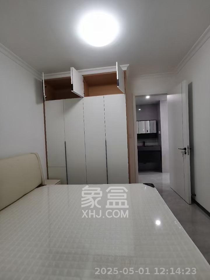 恒基旭辉湖山赋  3室2厅1卫    2300.0元/月室内图